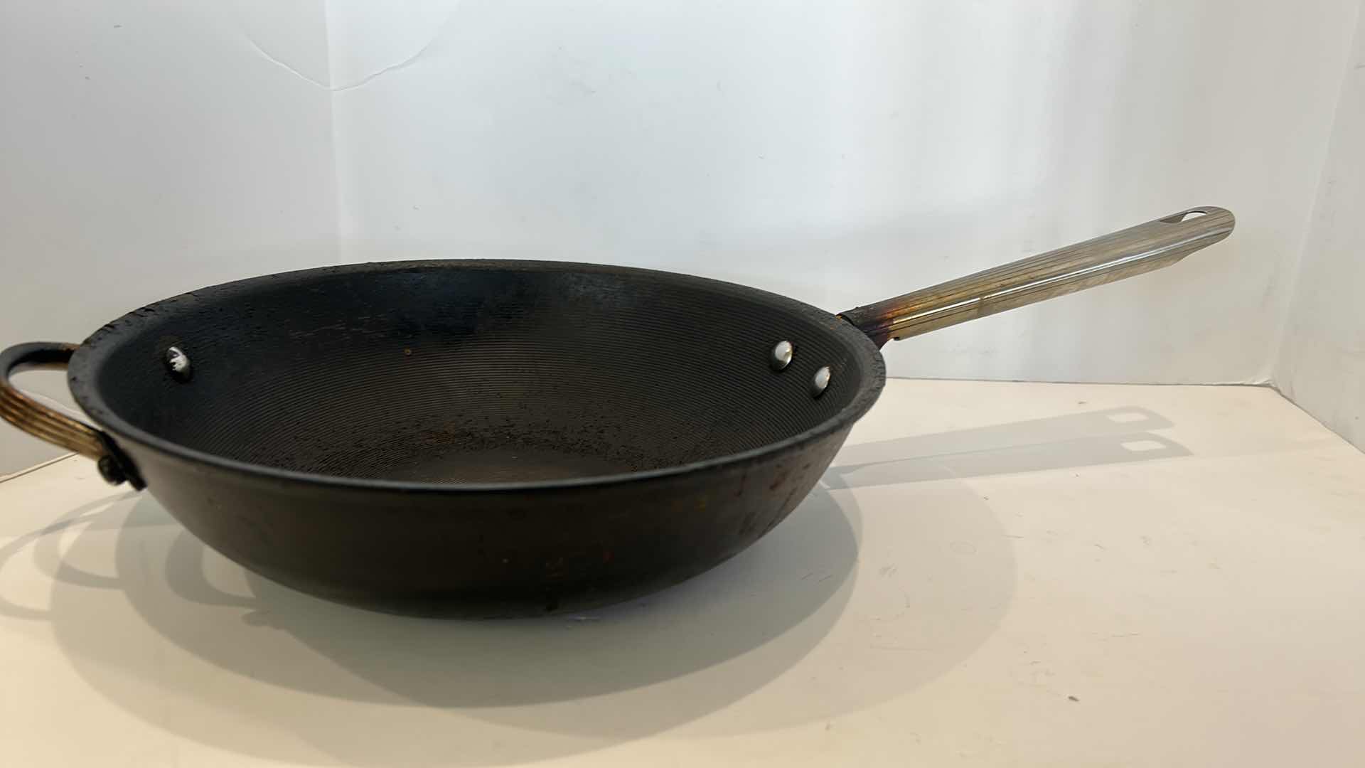 Photo 1 of KITCHEN ASSORTMENT - POTS AND PANS