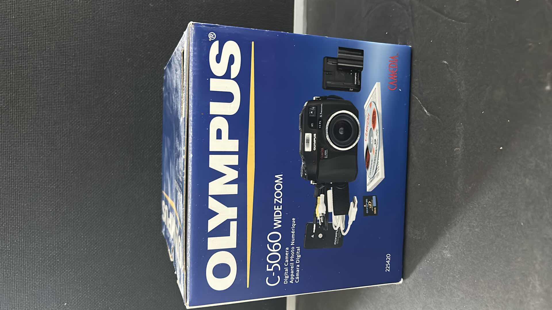 Photo 1 of OLYMPUS C – 5060 WIDE ZOOM DIGITAL CAMERA