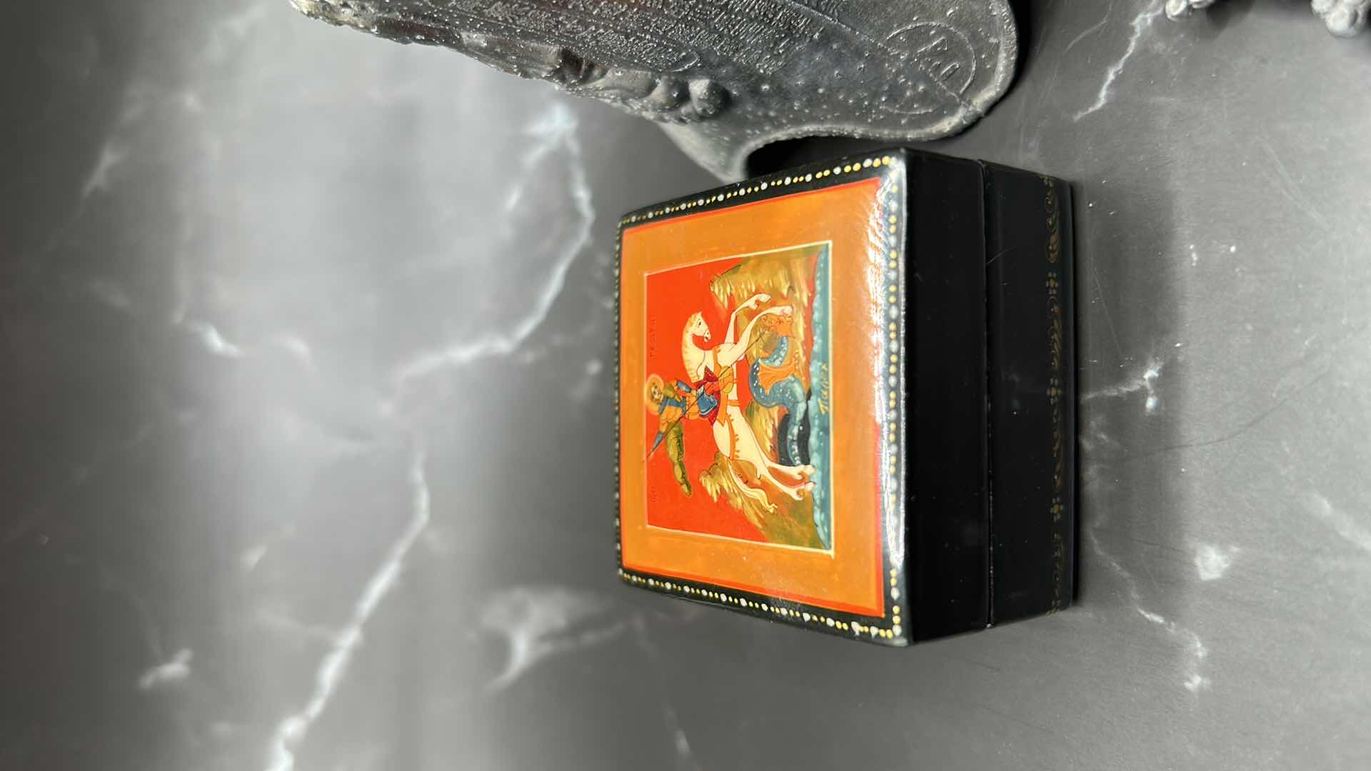 Photo 2 of 3 - PIECE CHINESE COLLECTIBLES