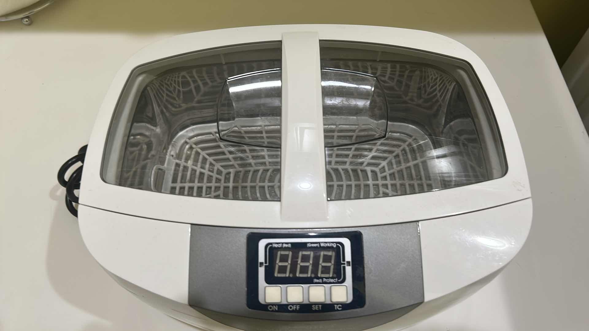 Photo 1 of DIGITAL ULTRASOUND JEWELRY CLEANER