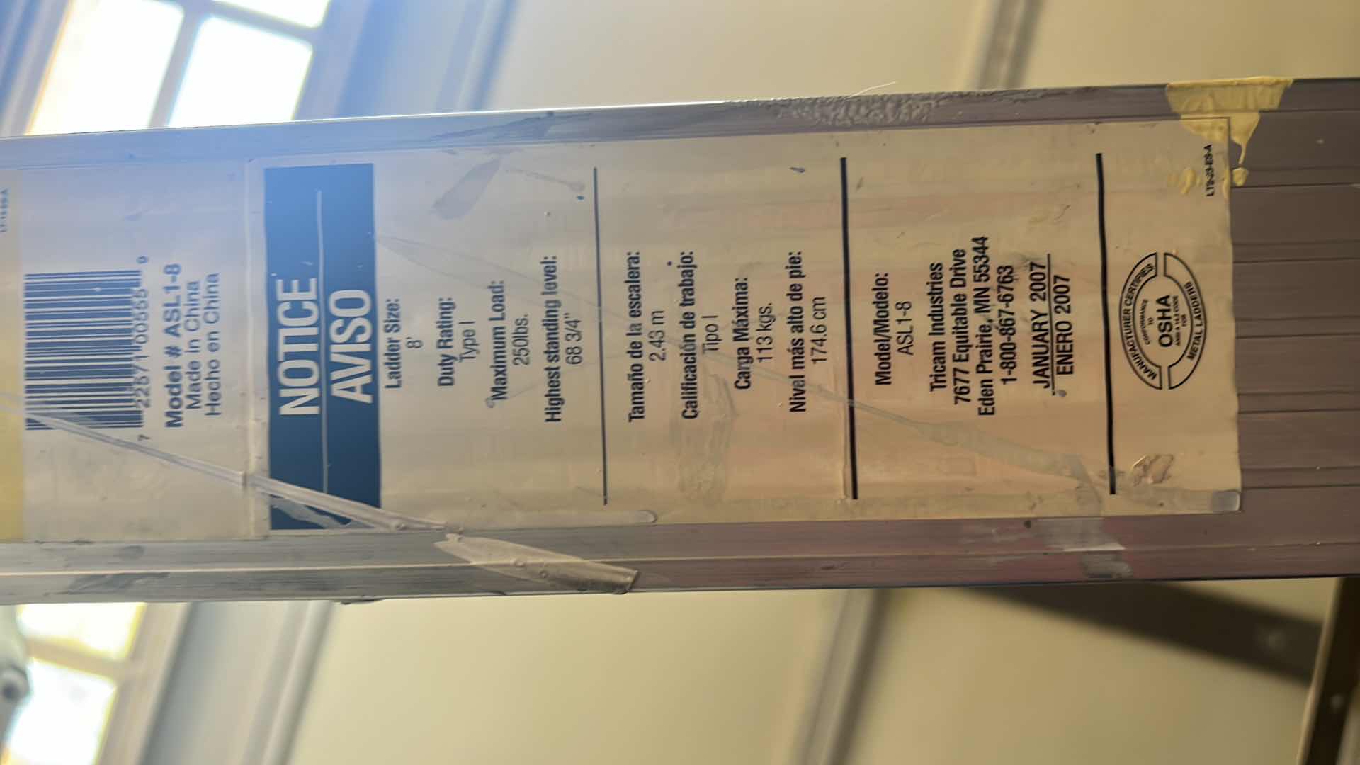 Photo 4 of 8 FOOT ALUMINUM LADDER