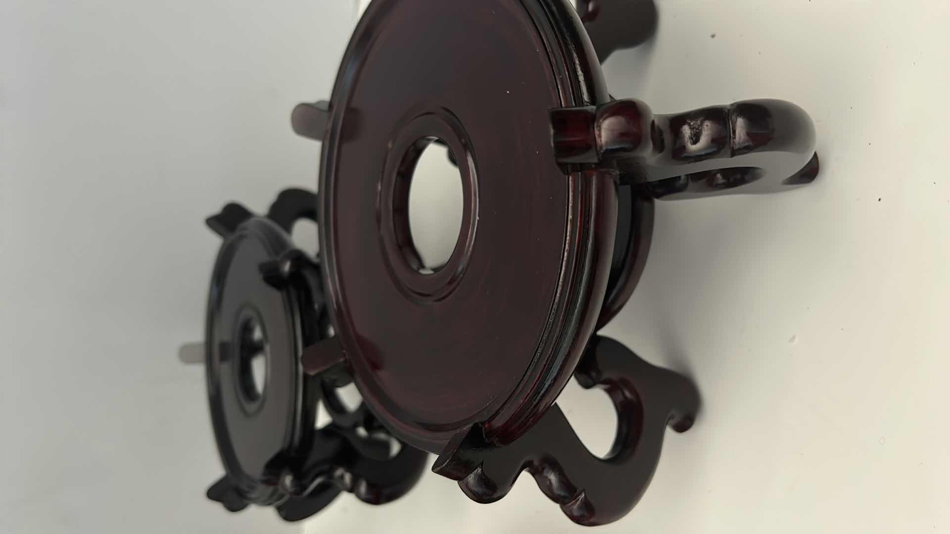 Photo 4 of BOX - VASE / POTTERY STANDS (HOLDS 6" BASE)