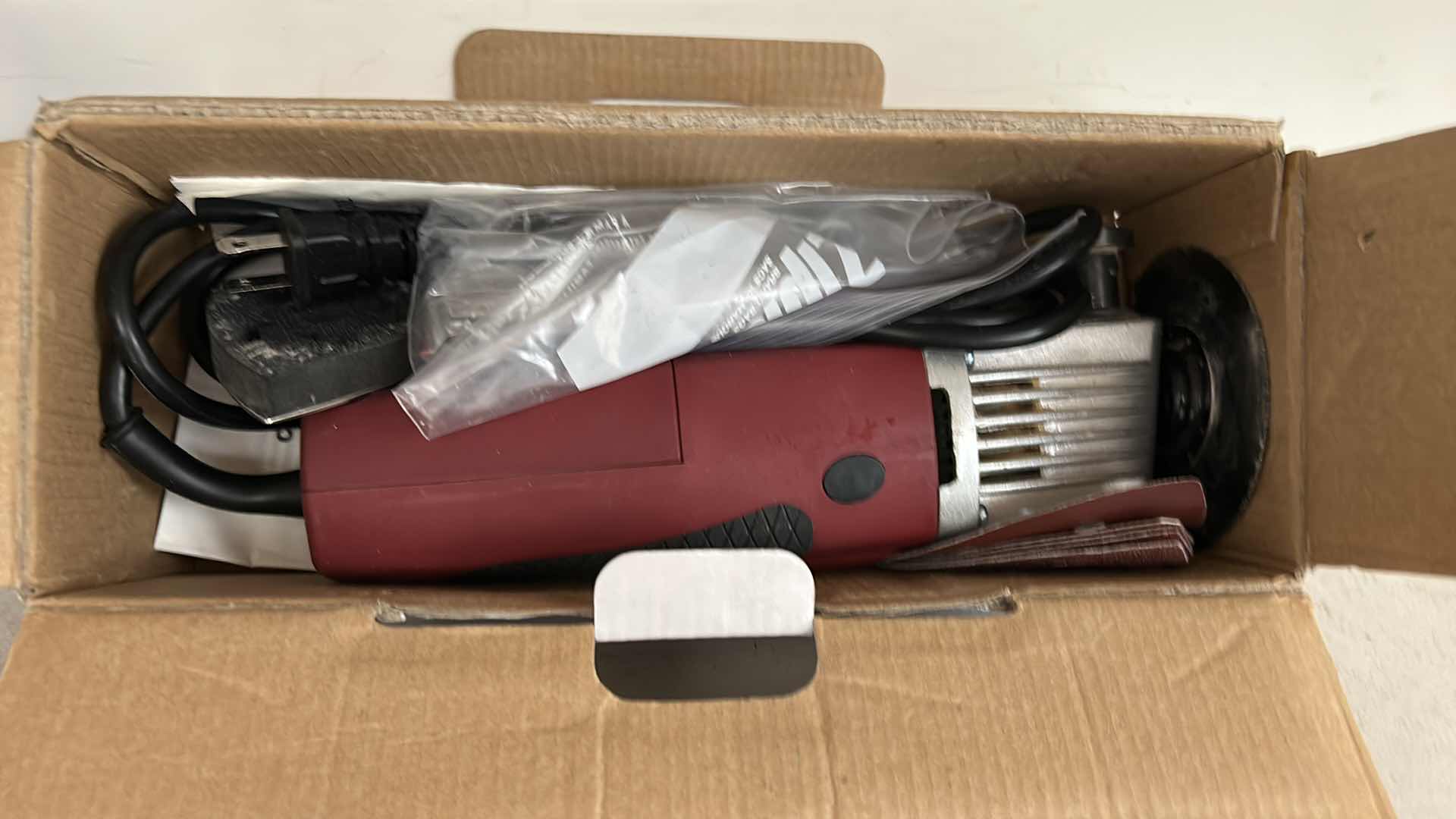 Photo 1 of OSCILLATING MULTIFUNCTION POWER TOOL