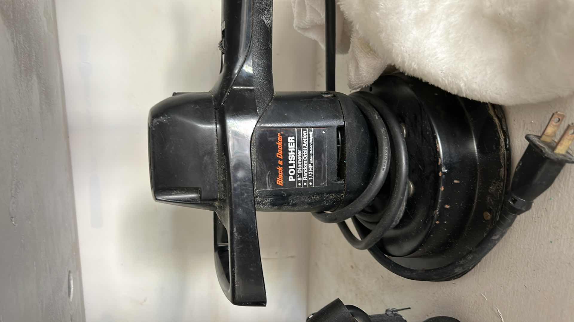 Photo 3 of CRAFTSMAN SANDER AND BLACK AND DECKER POLISHER