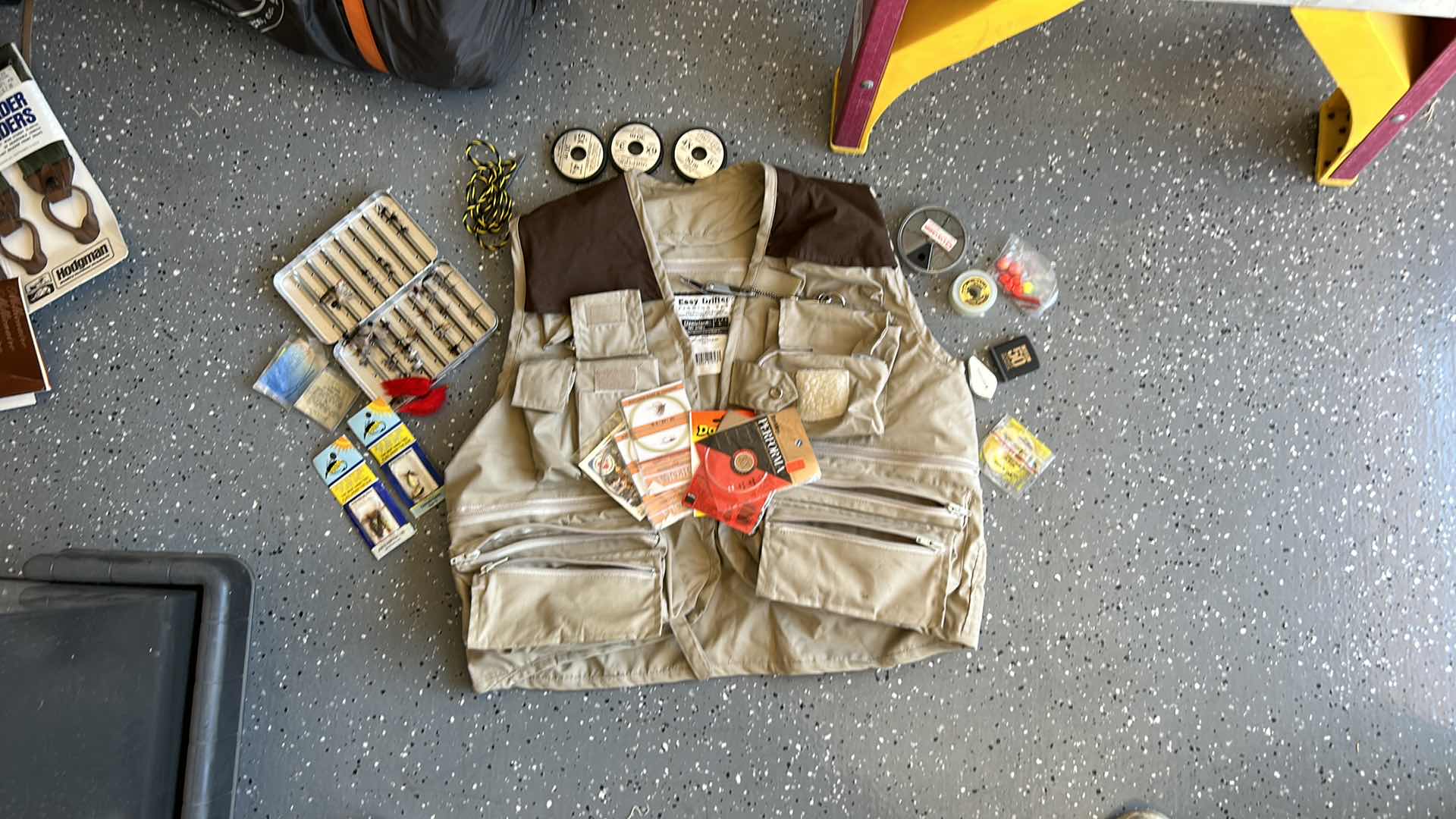 View 7 of Fishing vest and fishing gear