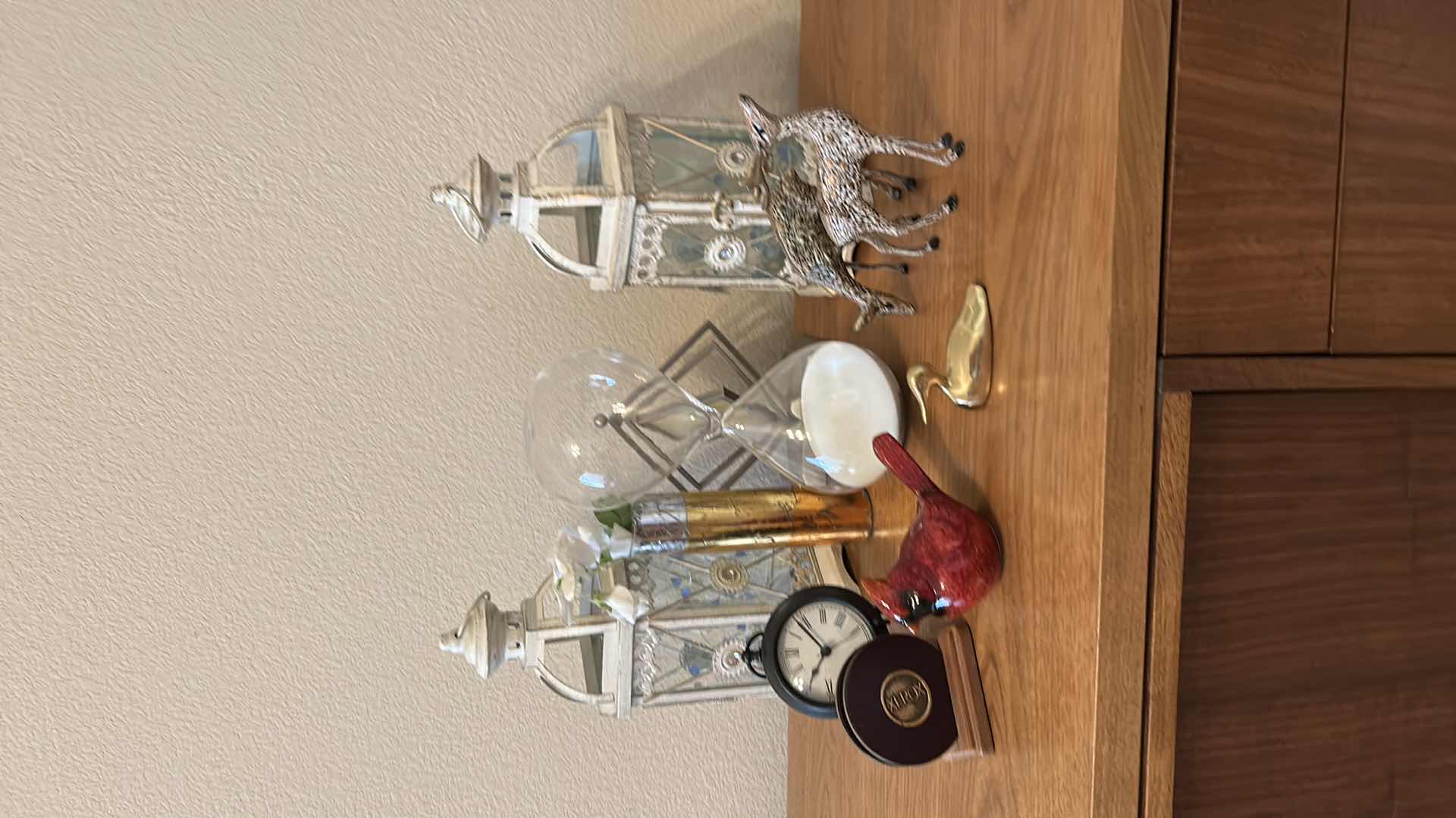 Photo 1 of Home decor assortment