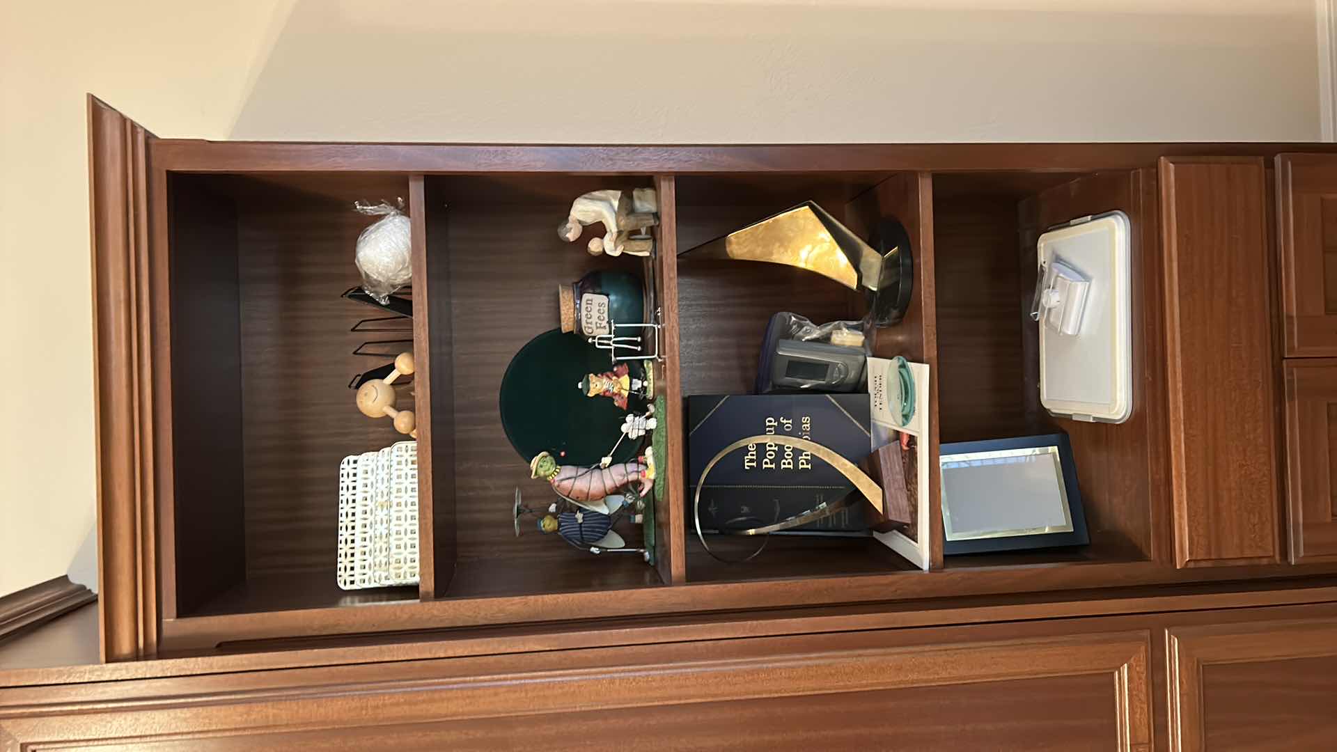 Photo 9 of CONTENTS OF BOOKSHELVES - HOME DECOR - METAL SCULPTURES , GOLF FIGURINES AND MORE