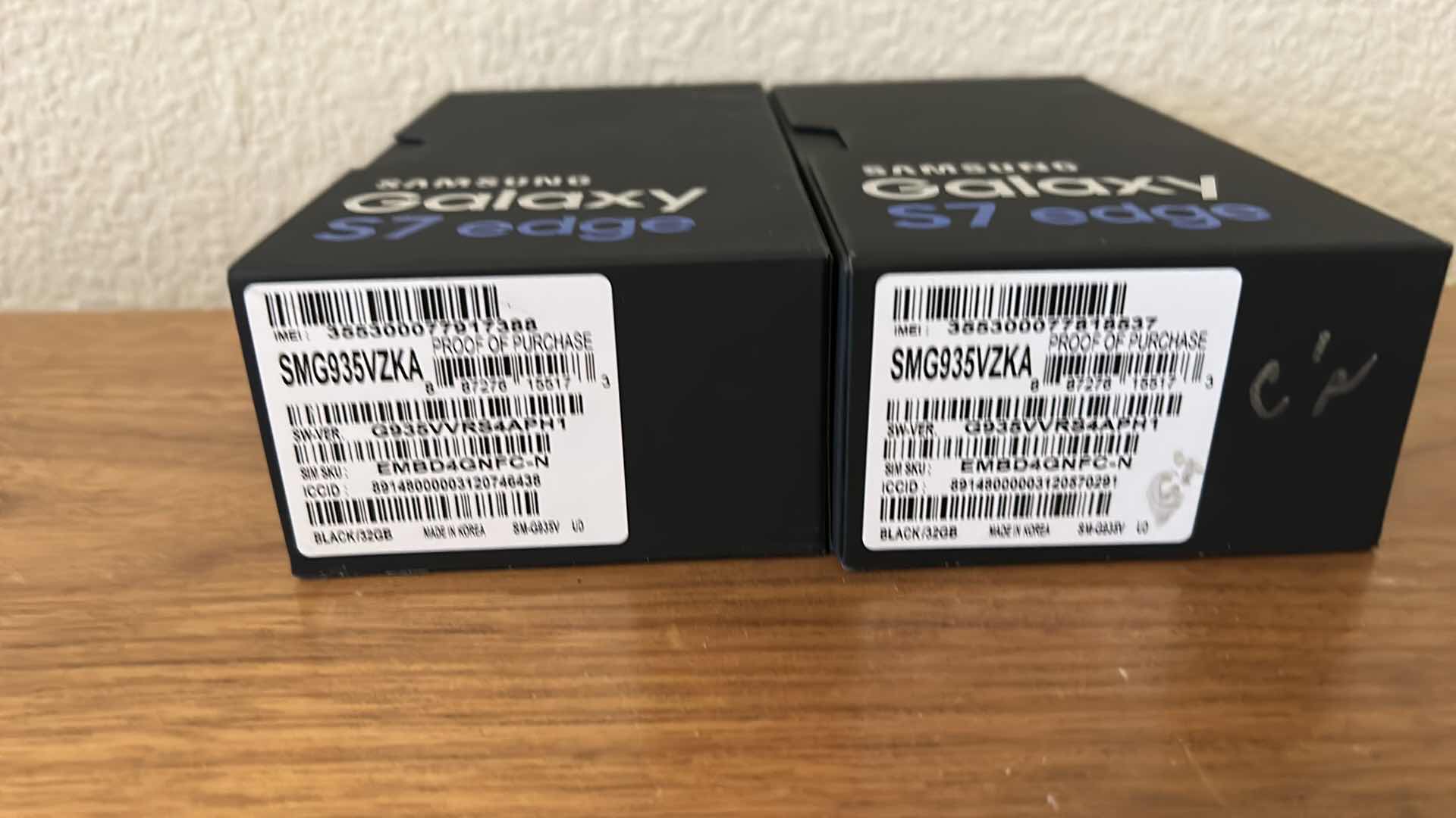 Photo 3 of 2 SAMSUNG GALAXY S7 EDGE CELL PHONES