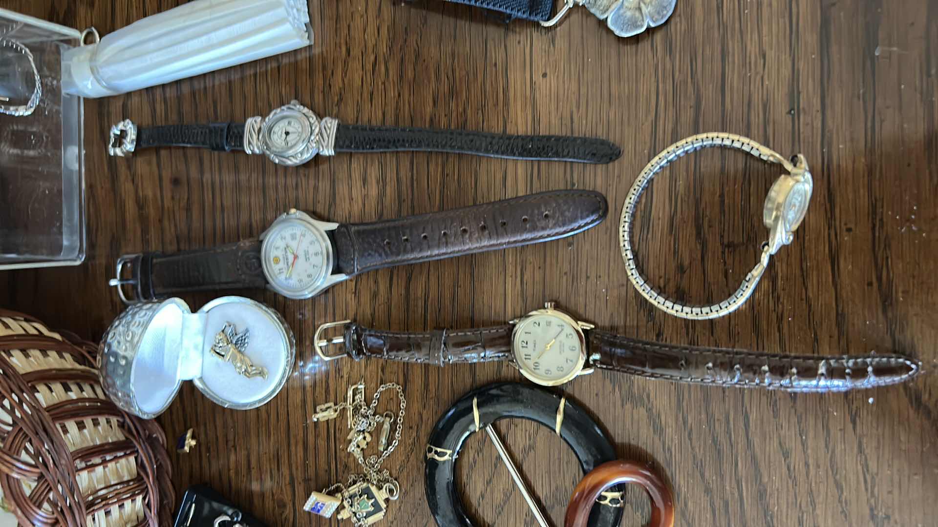 Photo 3 of Jewelry and watch assortment