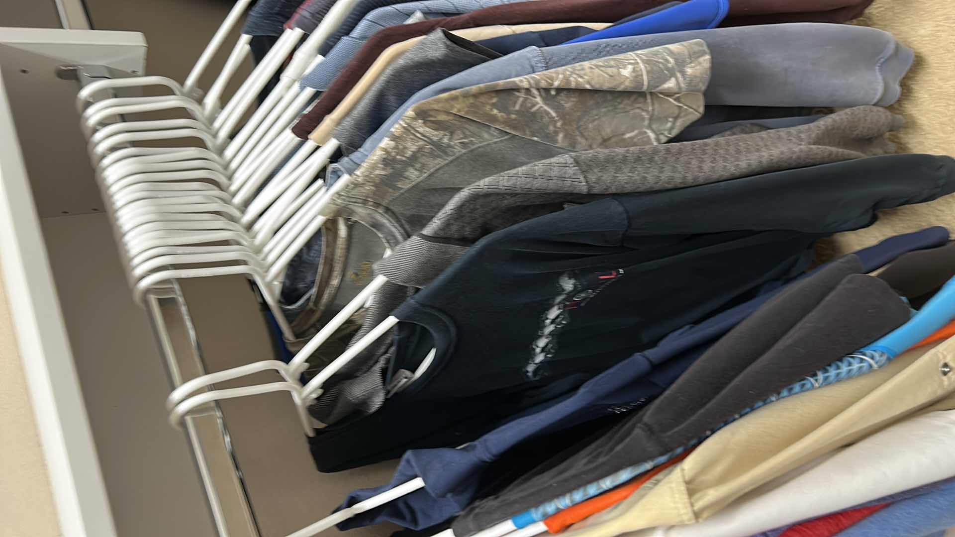 Photo 1 of Men’s clothing assortment, mostly size large