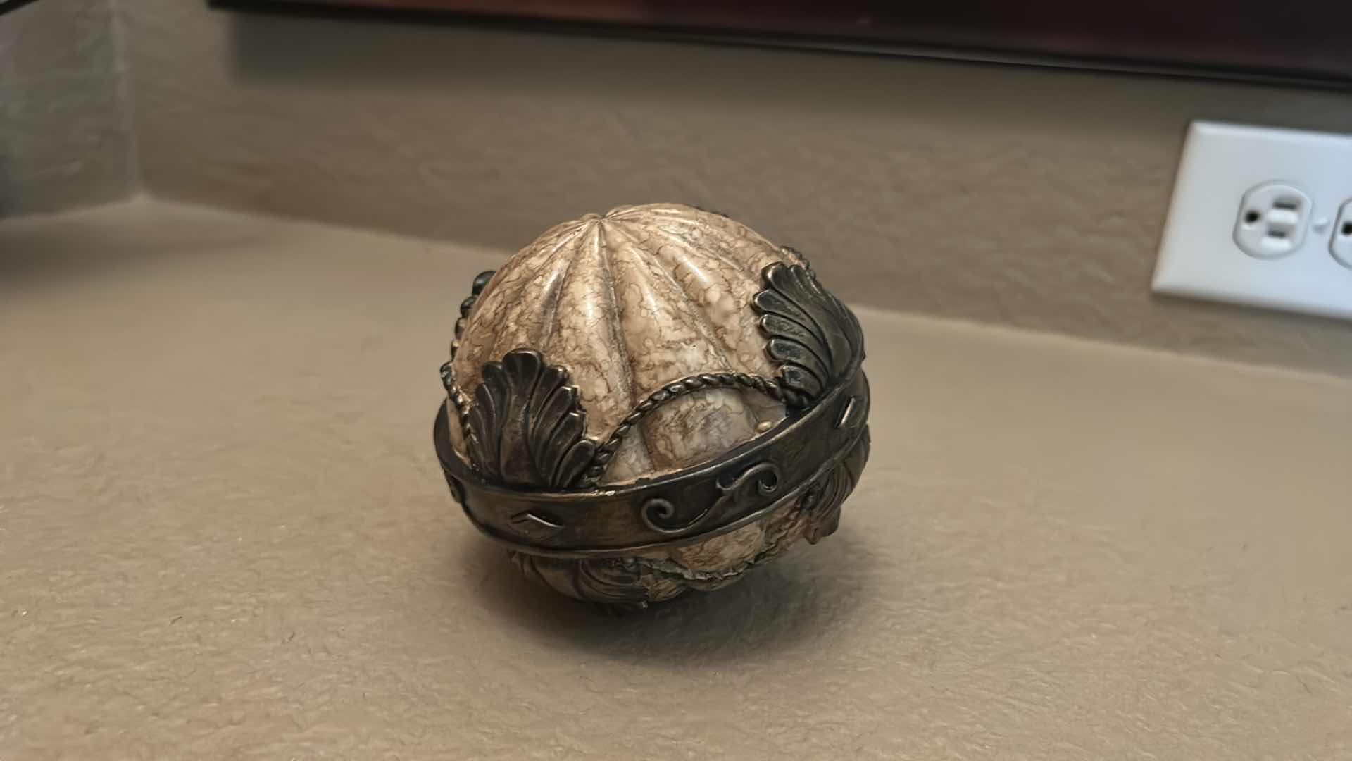 Photo 1 of METAL BASKET WITH DECORATIVE ORBS 17” x 11”