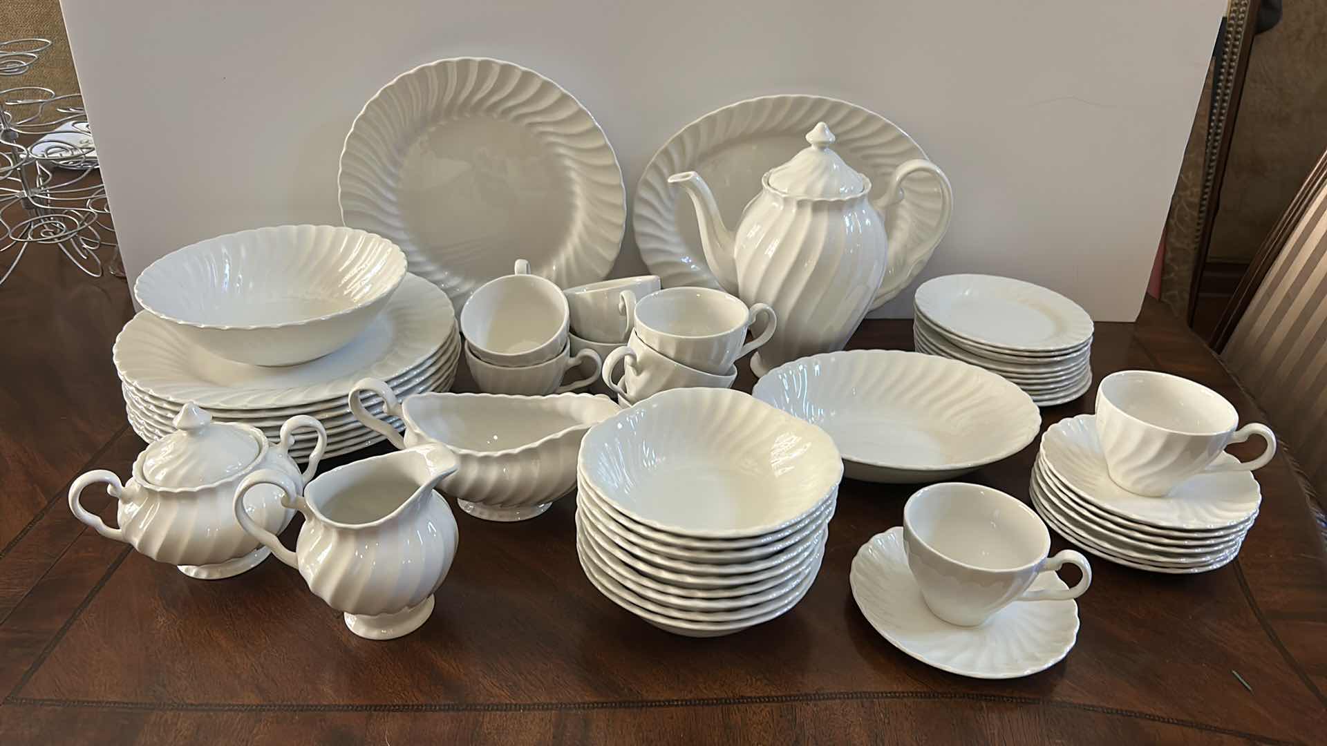 Photo 1 of 54 PC JOHNSON BROTHERS MADE IN ENGLAND DINNERWARE ASSORTMENT
