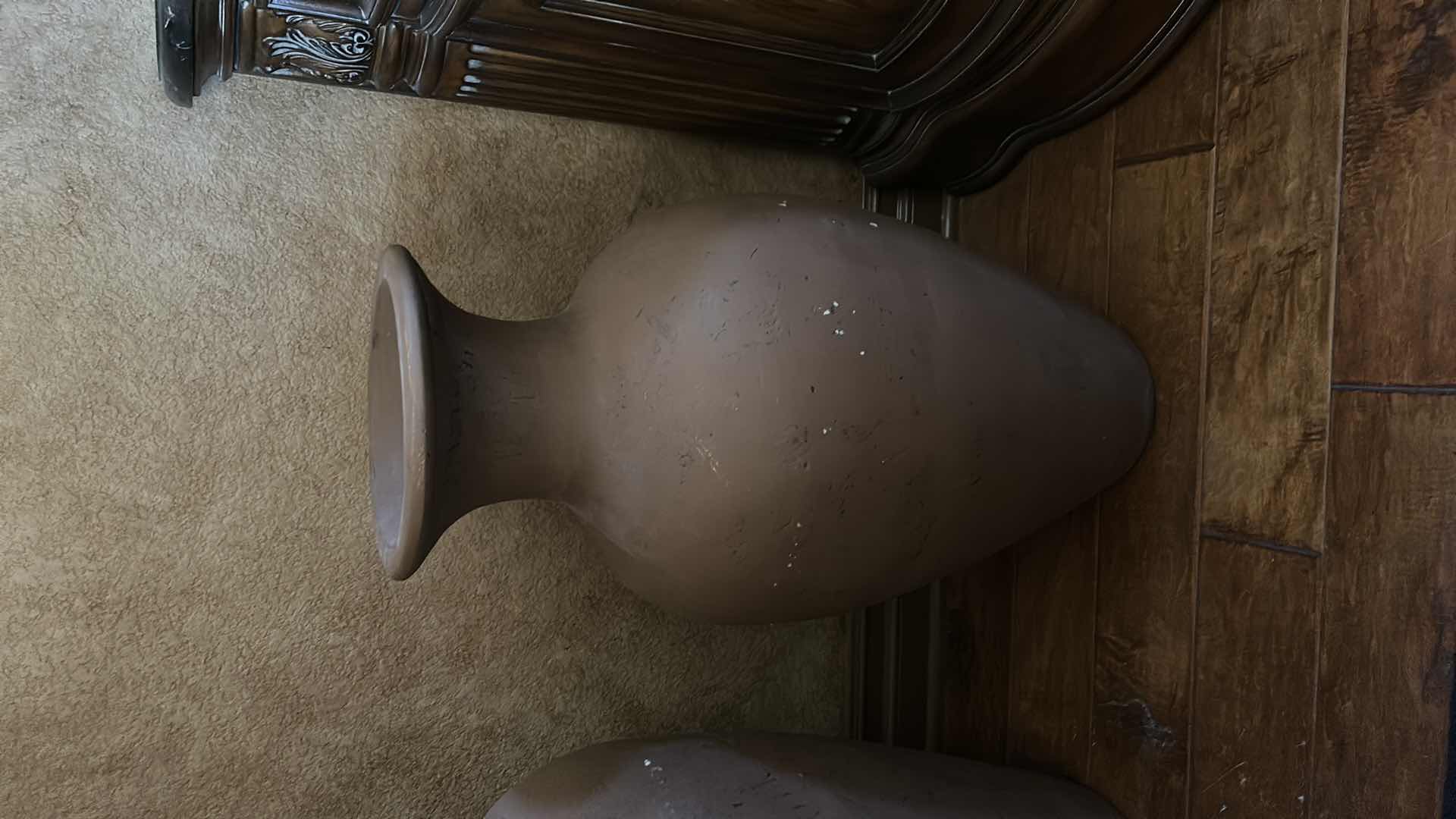 Photo 1 of CERAMIC VASE