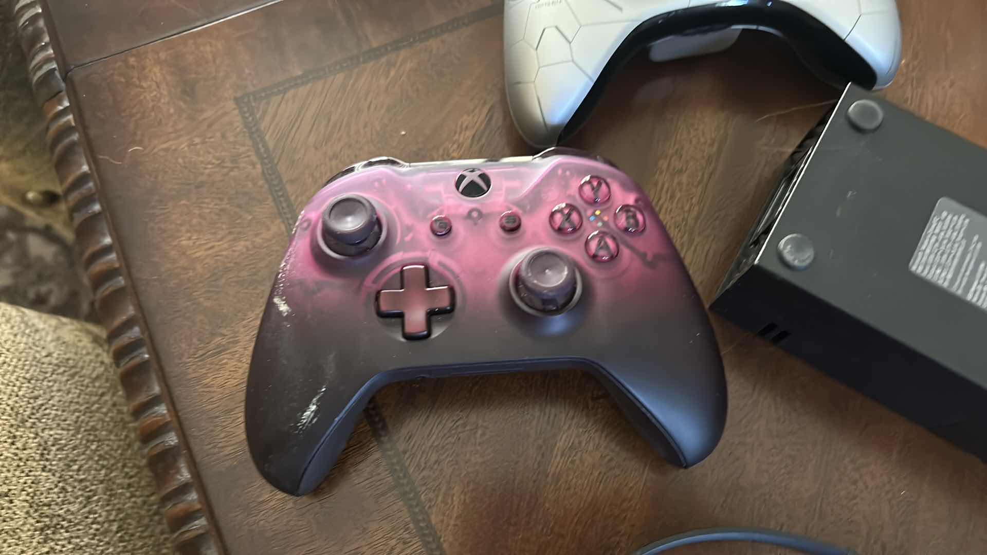 Photo 1 of GAMING SYSTEMS AND ACCESSORIES - Xbox 360, Xbox