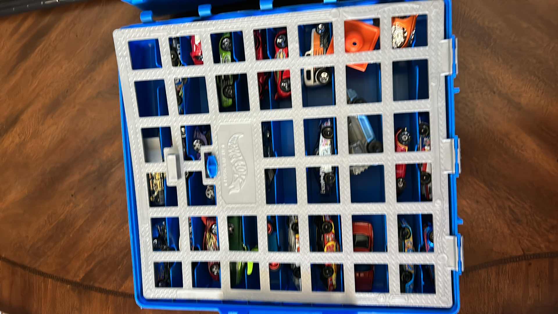 Photo 1 of COLLECTIBLE TOYS - HOT WHEELS CARS IN SPEED SHOP CARRYING CASE HOLDS 100 CARS