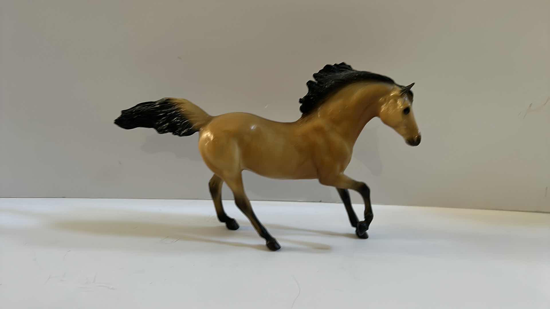 Photo 1 of 3 BREYER COLLECTIBLE HORSES TALLEST 9”