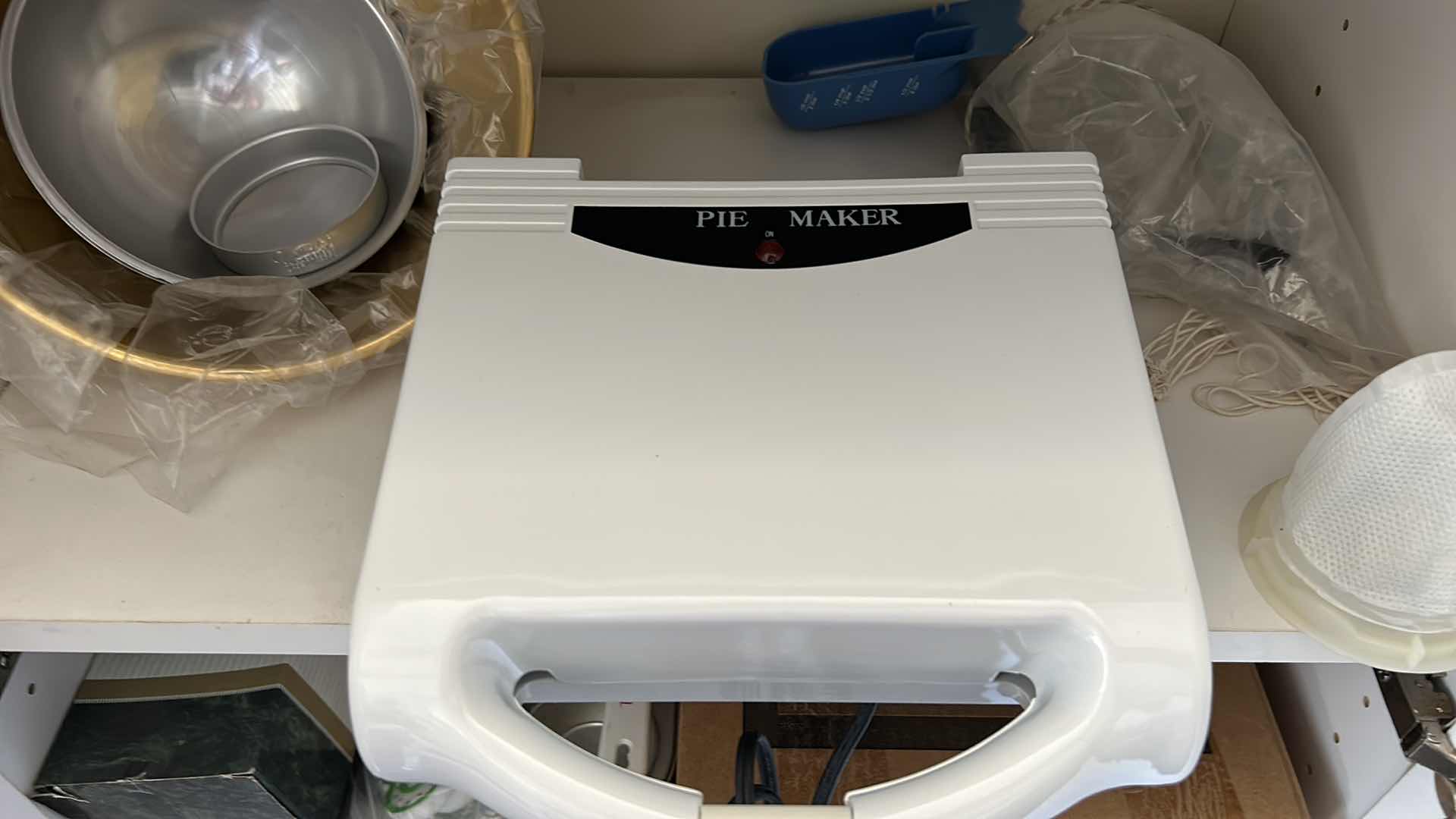 Photo 1 of CONTENTS OF CABINET