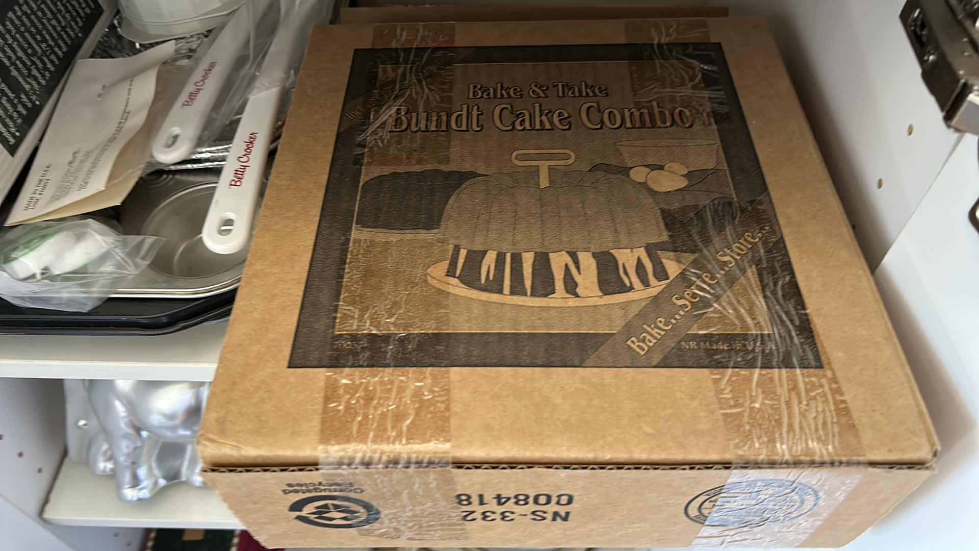 Photo 1 of CONTENTS OF CABINET