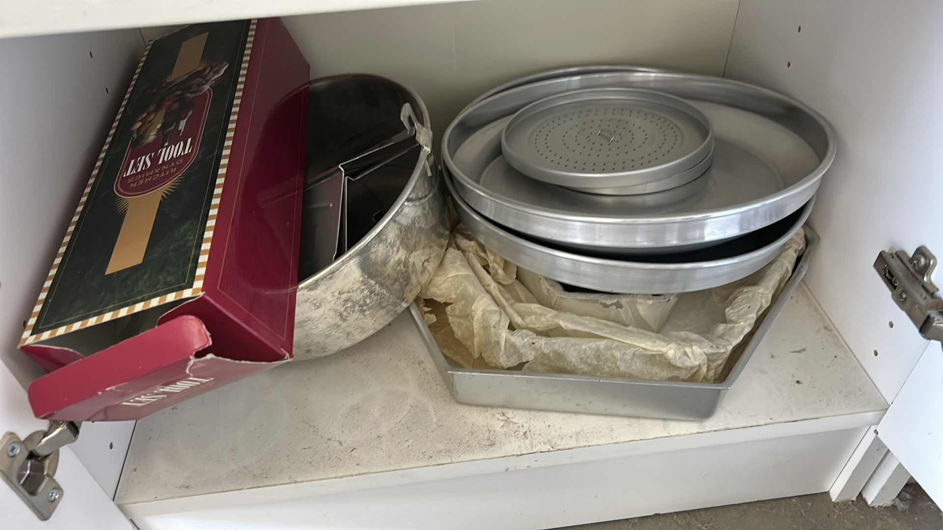 Photo 1 of CONTENTS OF CABINET