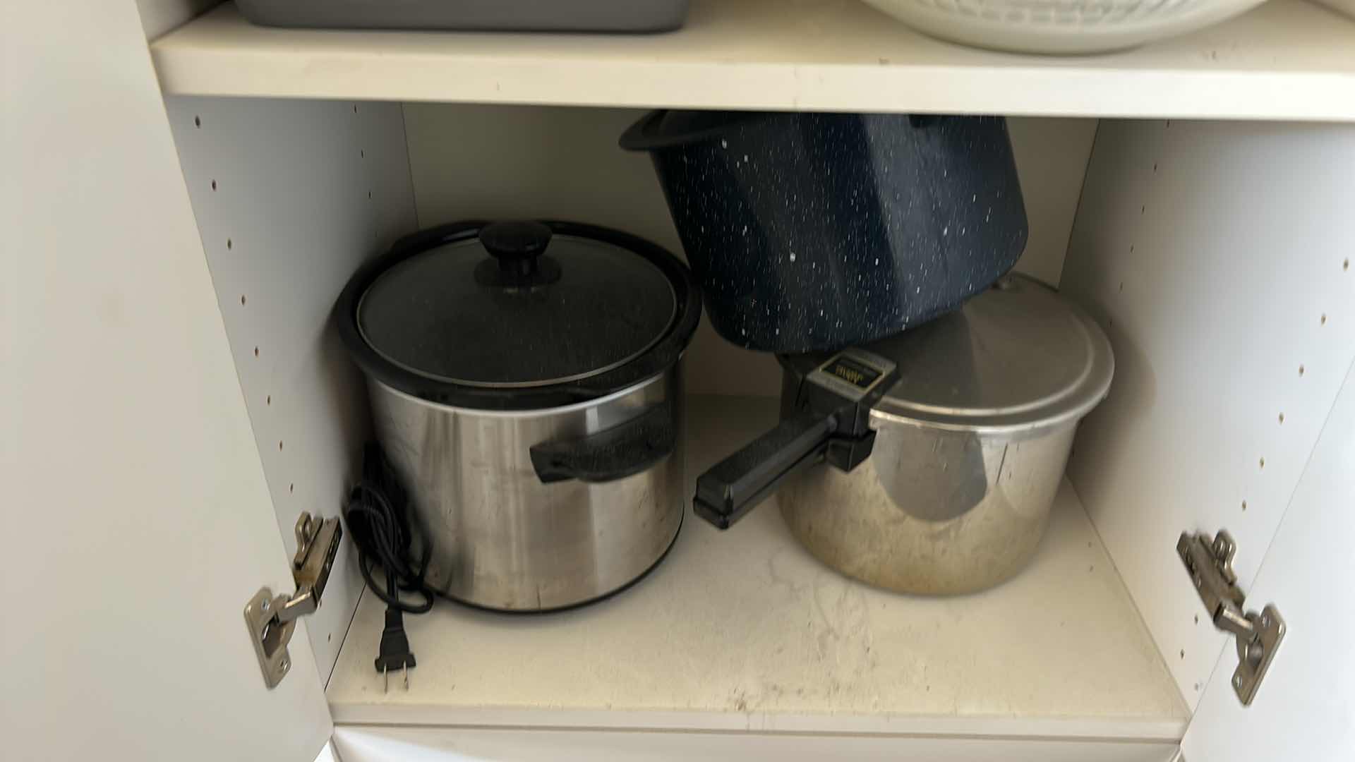 Photo 6 of CONTENTS OF CABINET