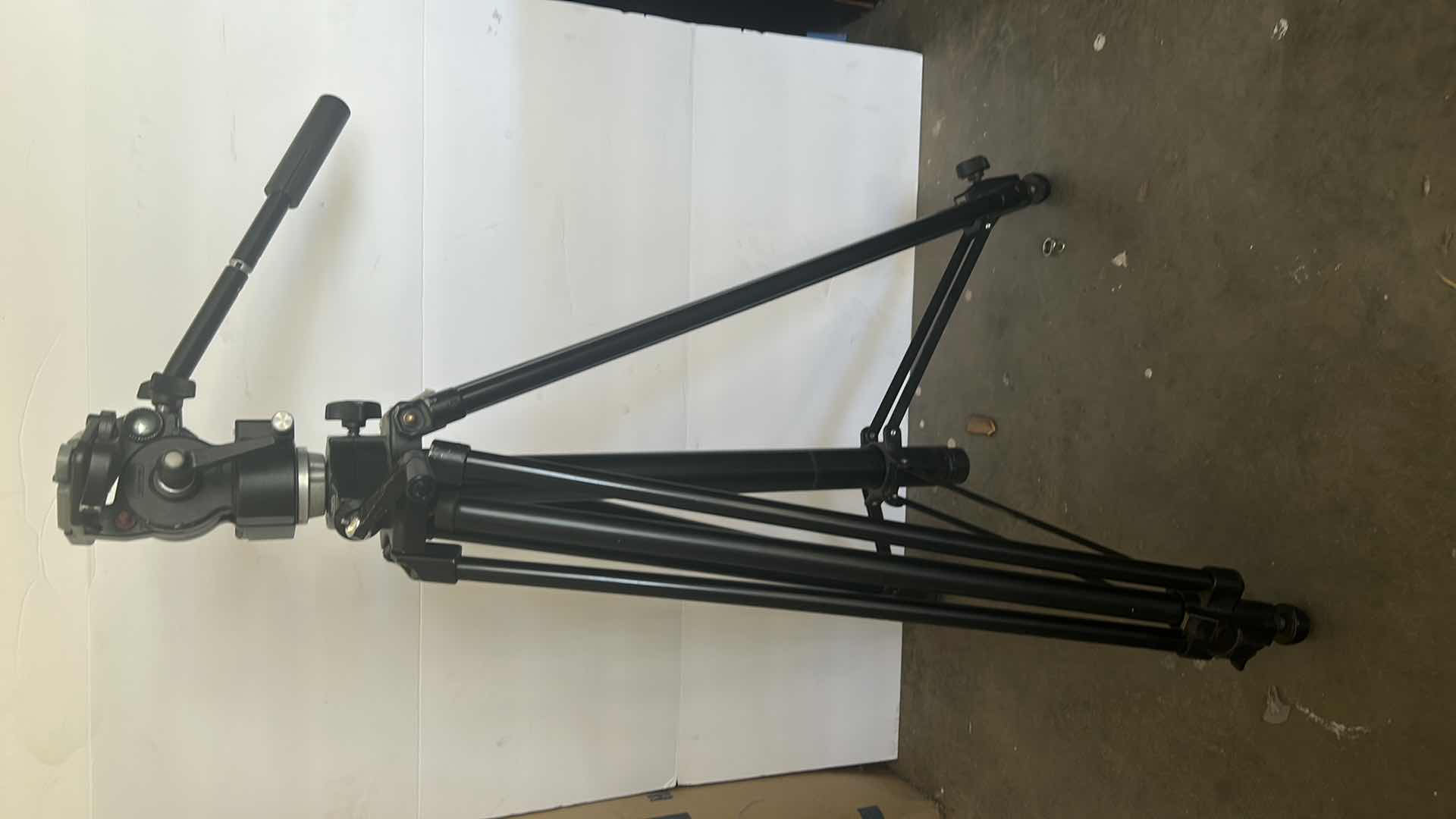 Photo 1 of BOGEN MANFROTTO MADE IN ITALY TRIPOD