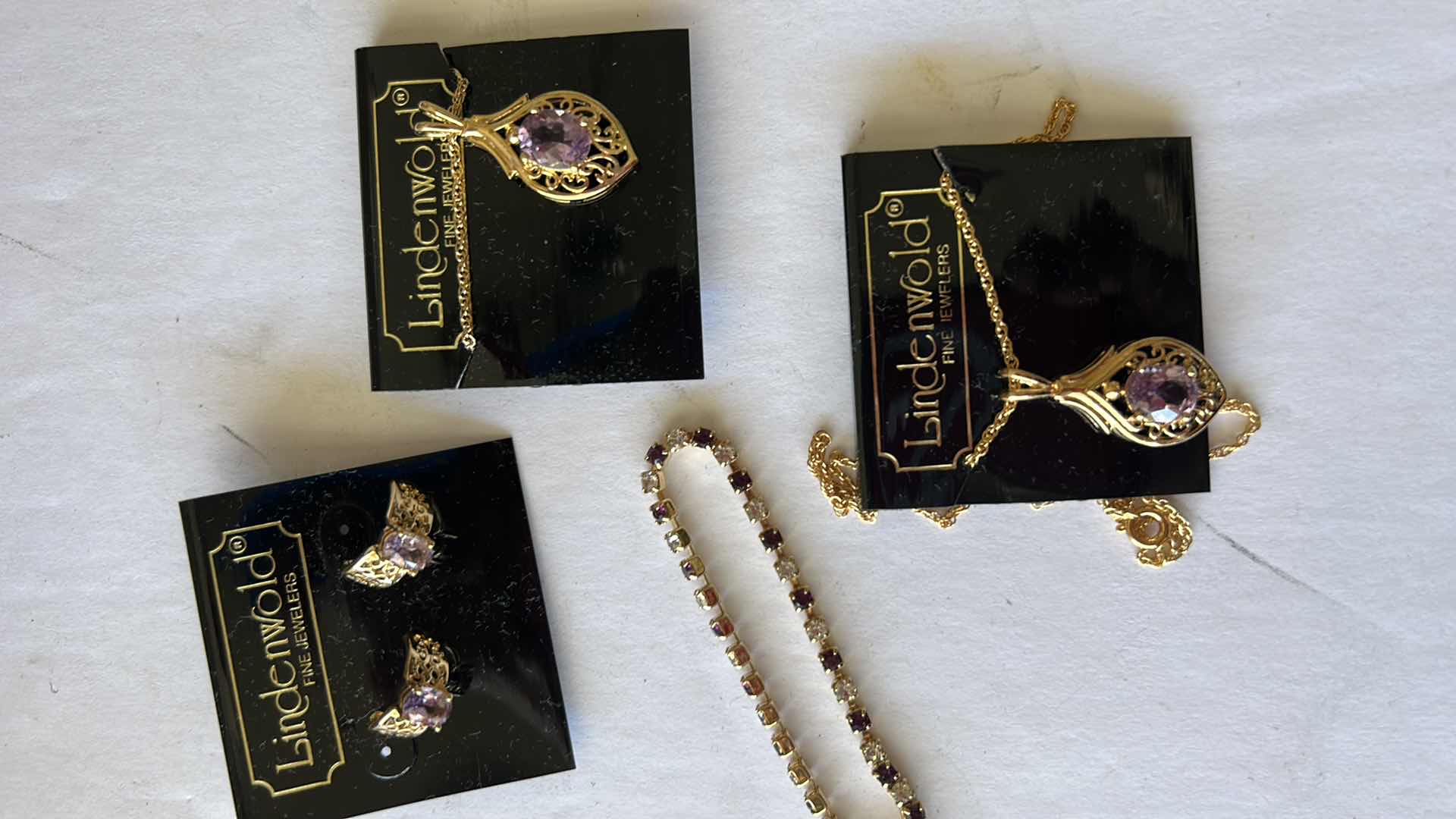 Photo 4 of COSTUME JEWELRY ASSORTMENT