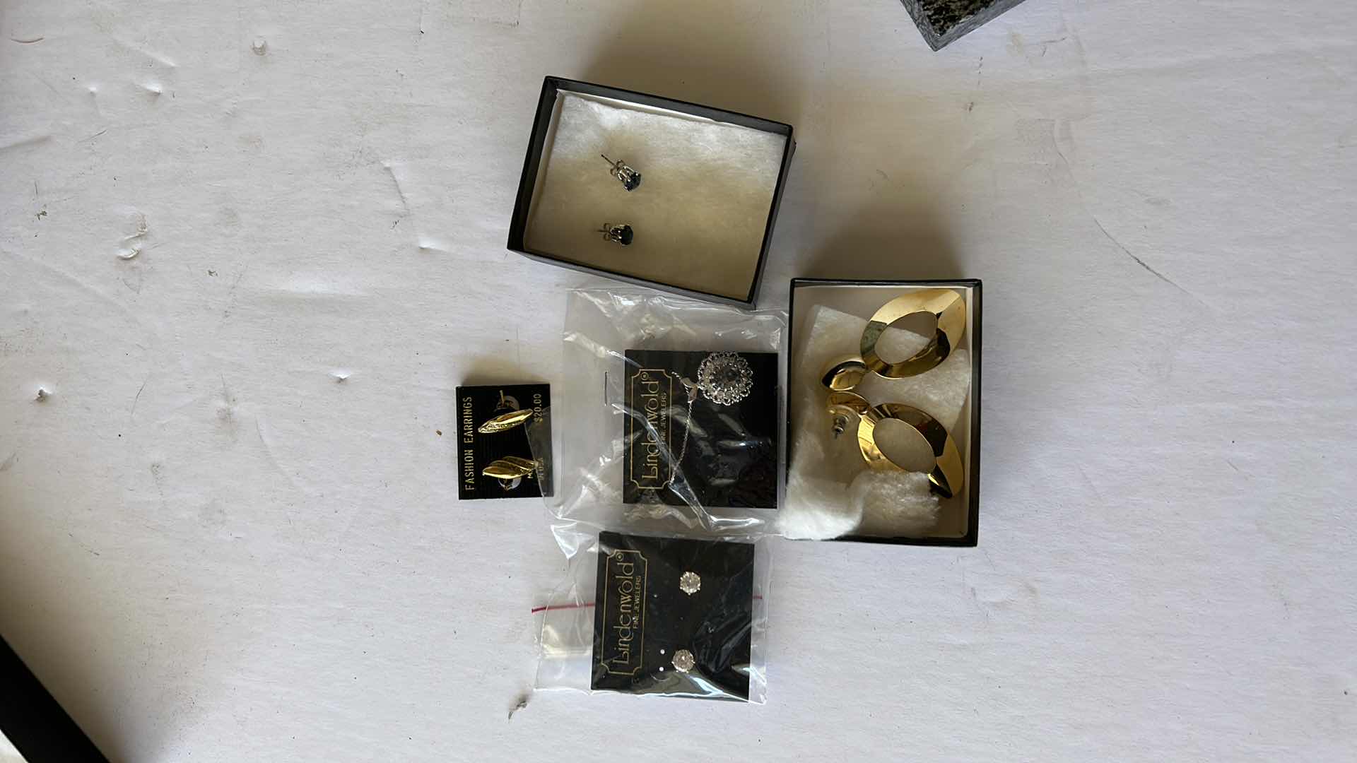 Photo 7 of COSTUME JEWELRY ASSORTMENT