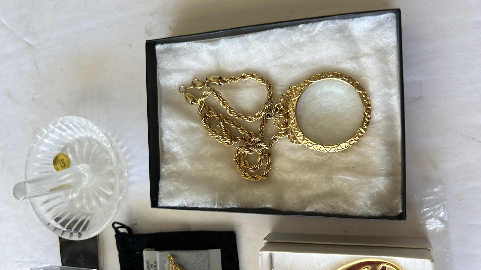 Photo 4 of COSTUME JEWELRY ASSORTMENT