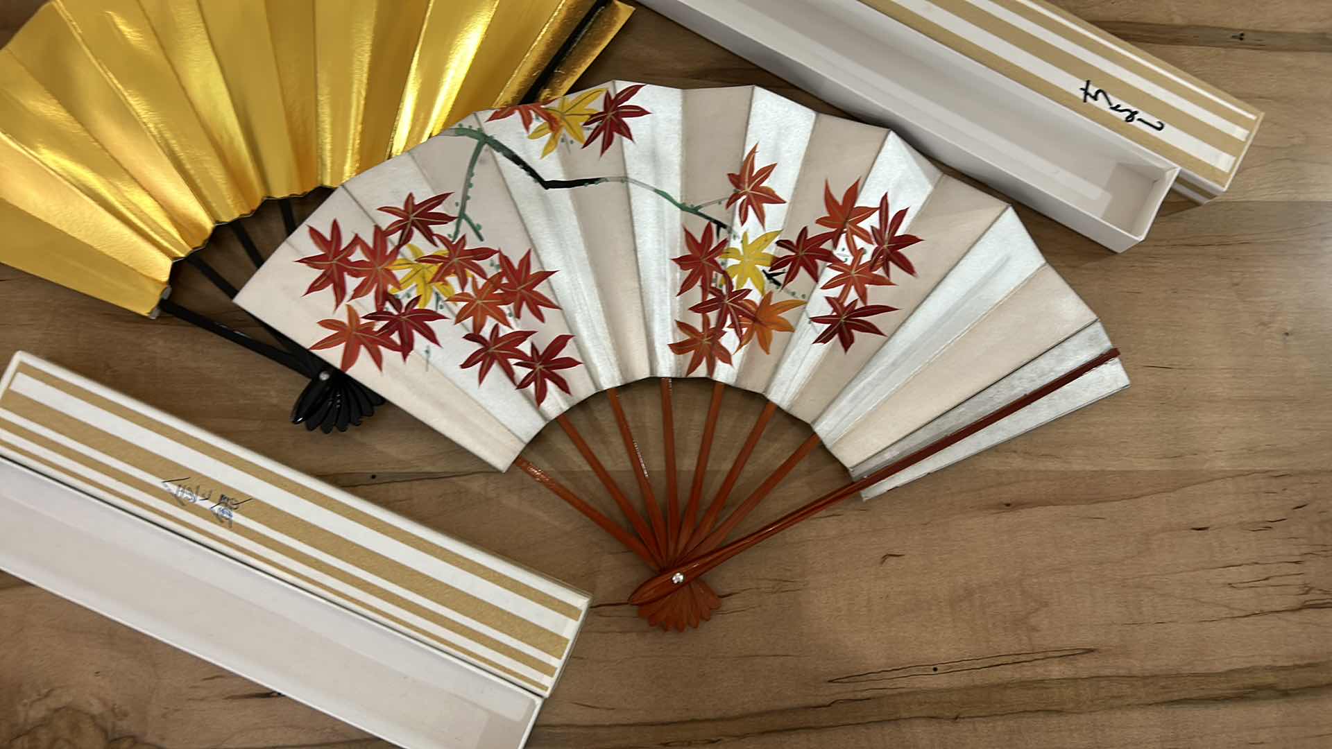 Photo 6 of 4 - JAPANESE FANS