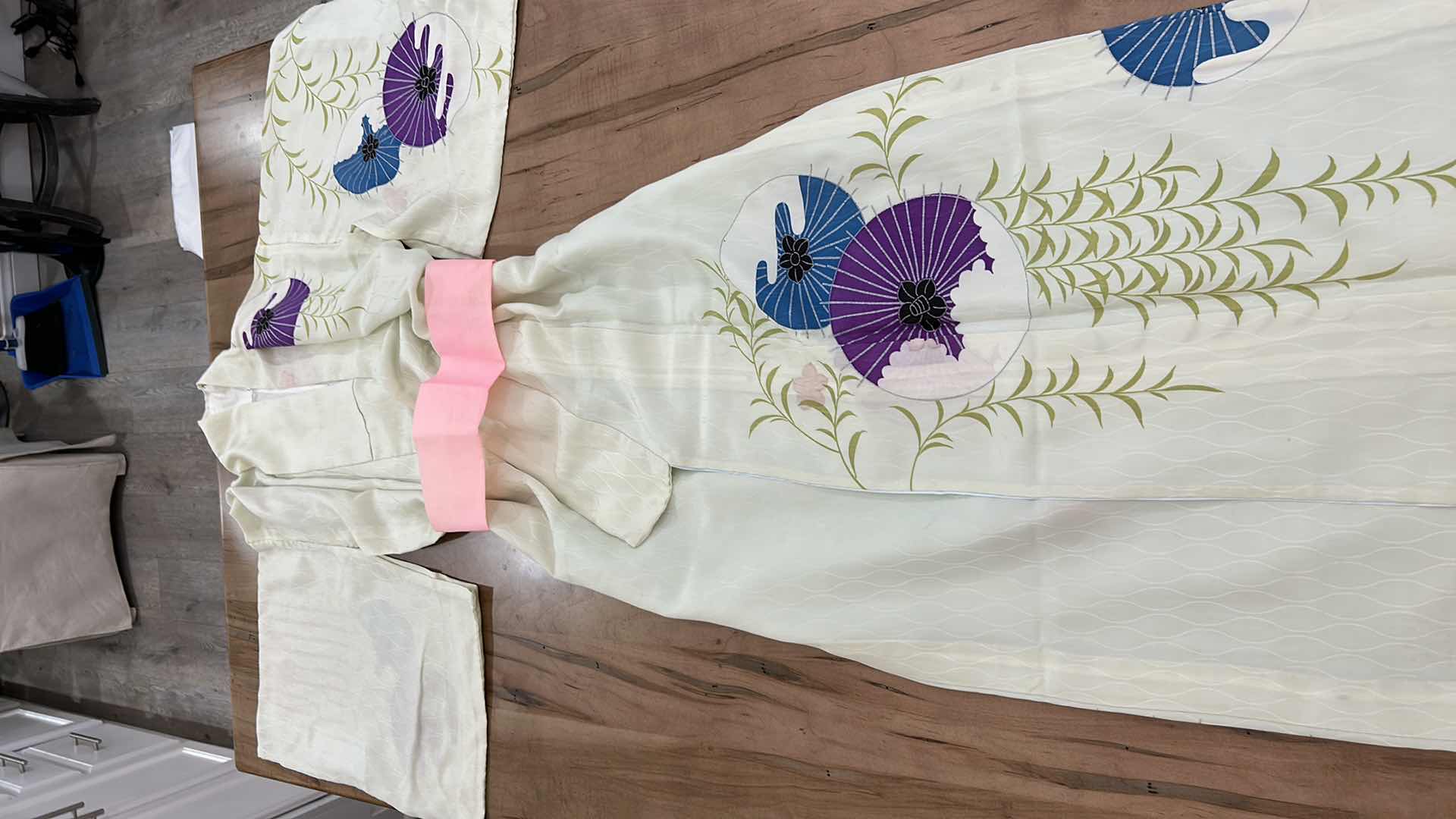 Photo 5 of  JAPANESE KIMONO W BELT