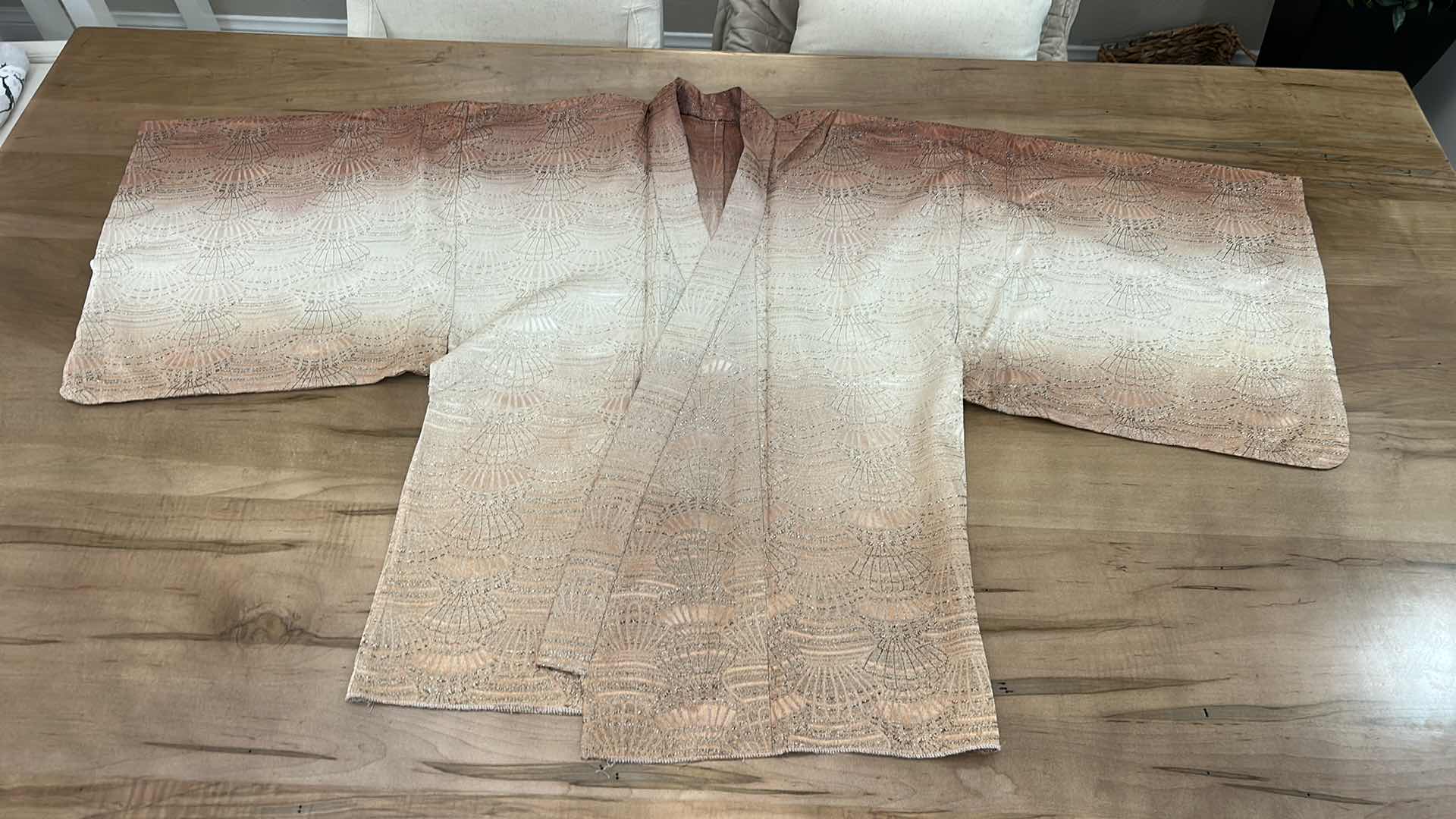 Photo 4 of KIMONO TOP