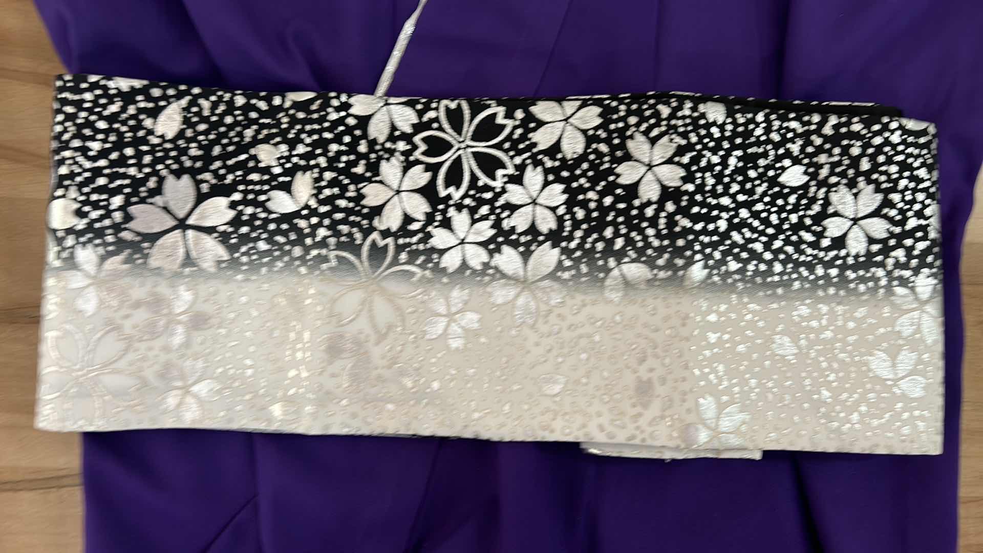 Photo 4 of  JAPANESE KIMONO W BELT