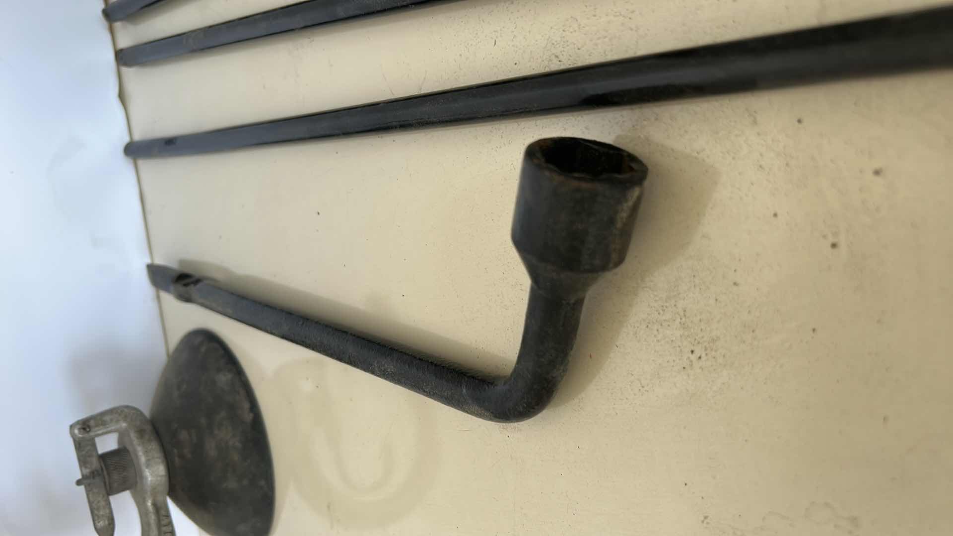 Photo 1 of AUTO MECHANIC TOOLS 