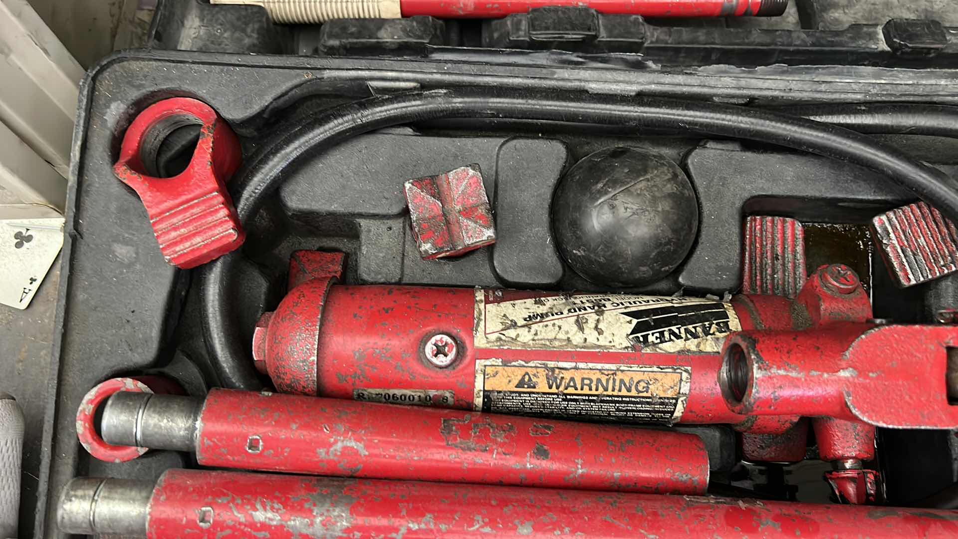 Photo 1 of AUTO MECHANIC TOOLS - BANNER CAR BODY REPAIR KIT