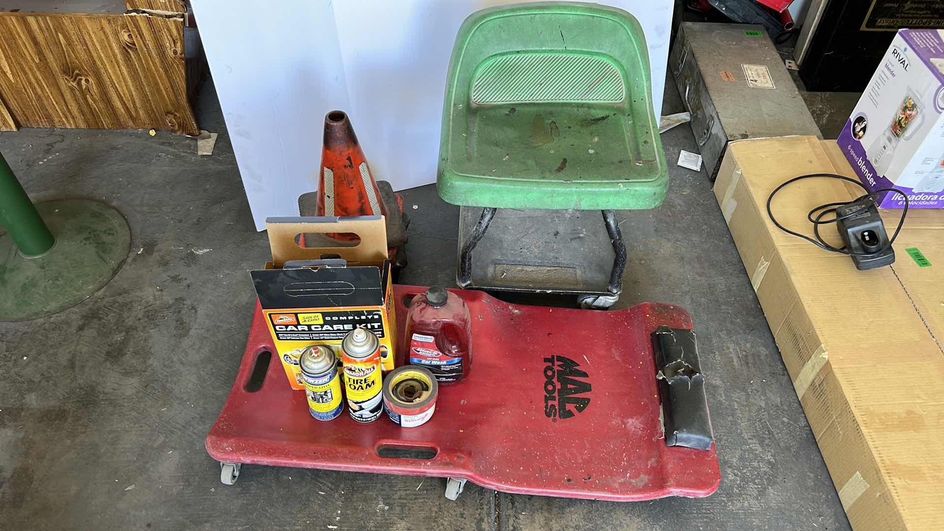 Photo 1 of CAR DETAILING AND CAR MECHANIC TOOL ASSORTMENT