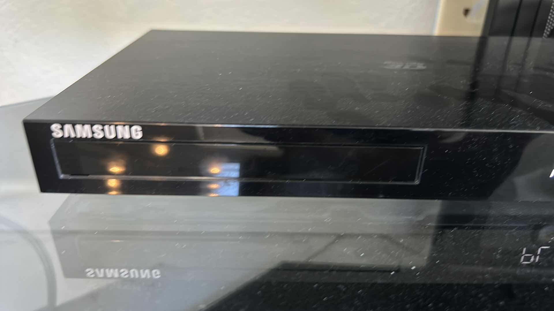 Photo 1 of SAMSUNG BLU-RAY 3D PLAYER