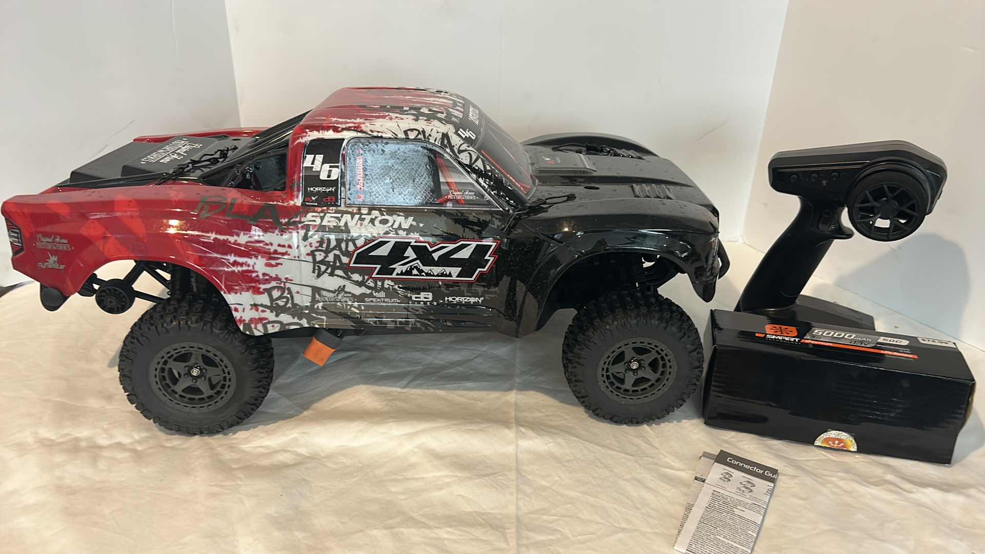 Photo 1 of REMOTE CONTROL CAR - SENTON 4x4 3S with BATTERY