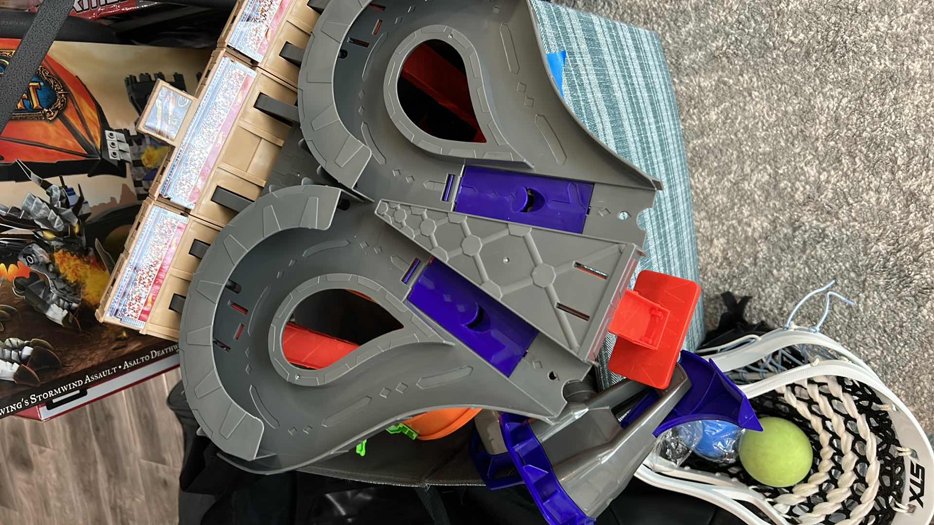 Photo 1 of TOTE - RACE TRACK AND LOTS OF 100’S OF CARS, TRANSFORMERS, and MORE (SEE PHOTOS)