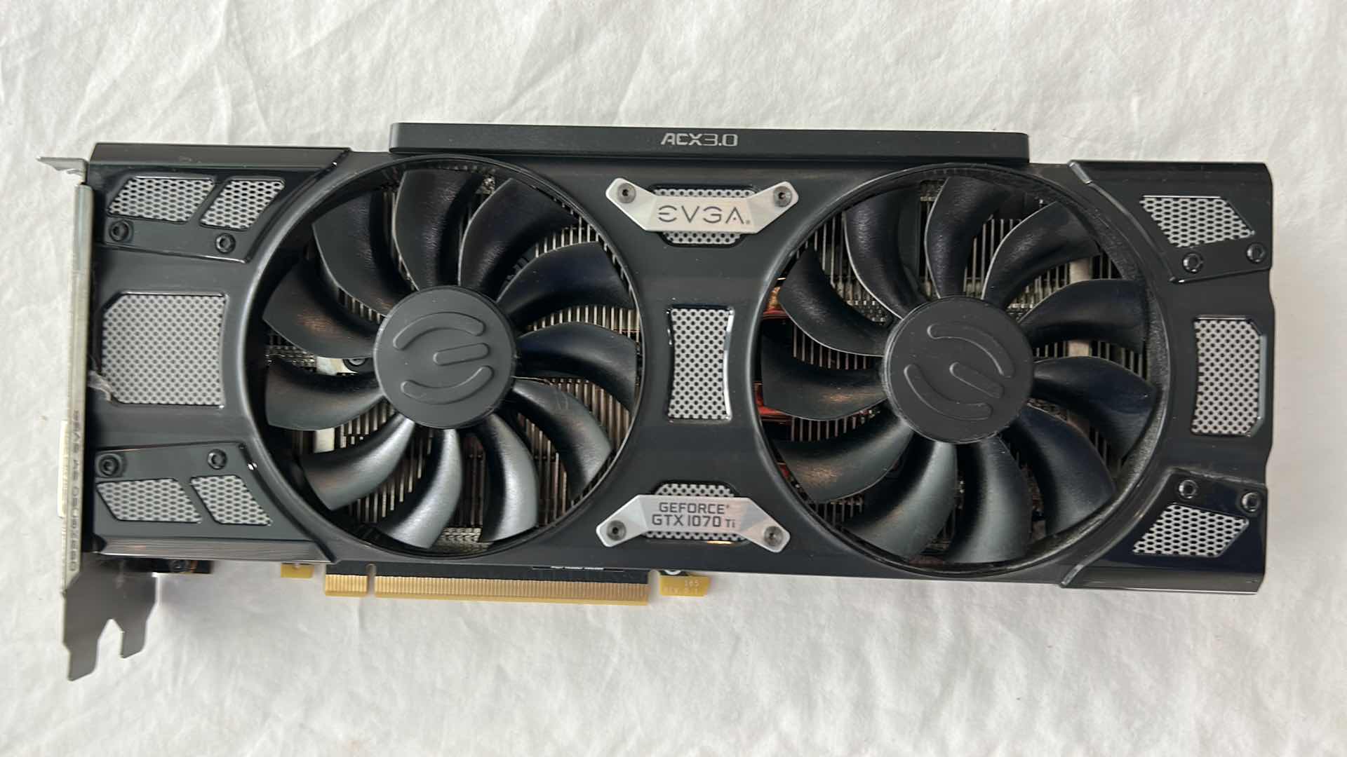 Photo 3 of PC GAMING VIDEO CARD AX3.0 EV3A GTX 1070 TI $250