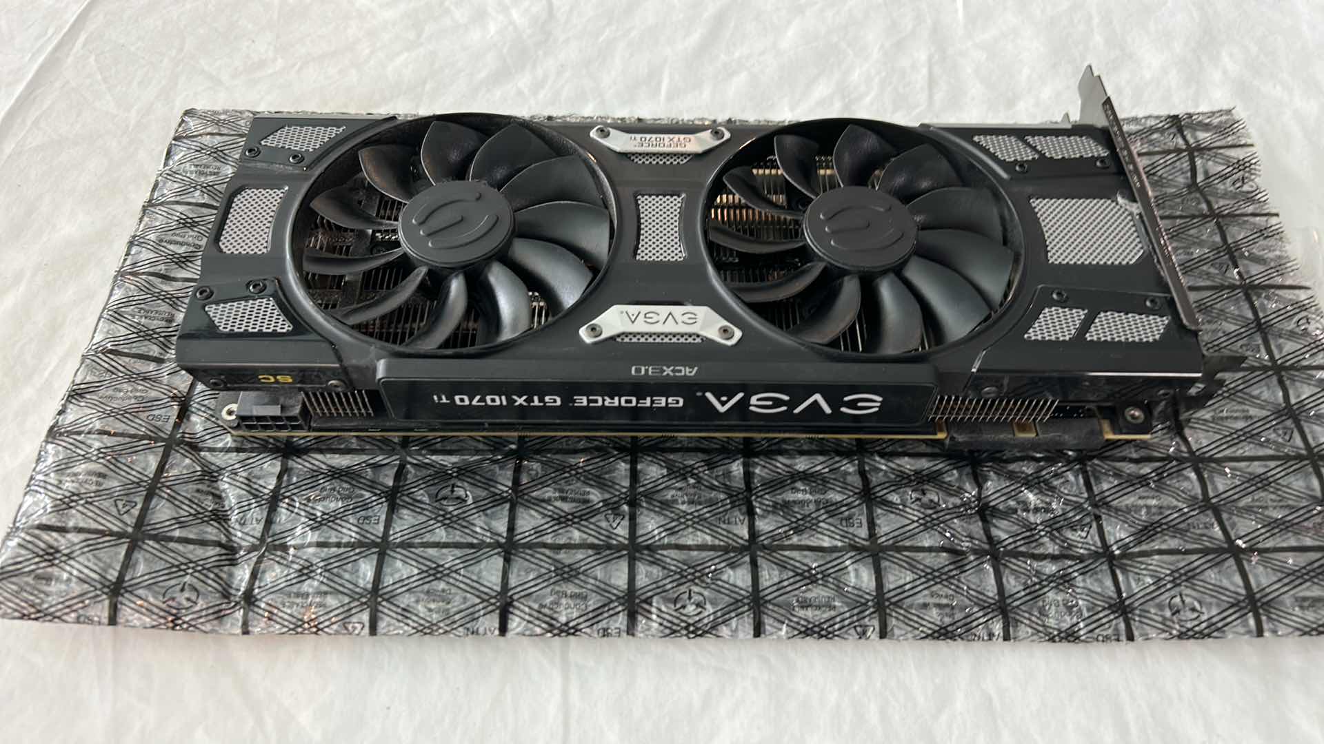 Photo 5 of PC GAMING VIDEO CARD AX3.0 EV3A GTX 1070 TI $250