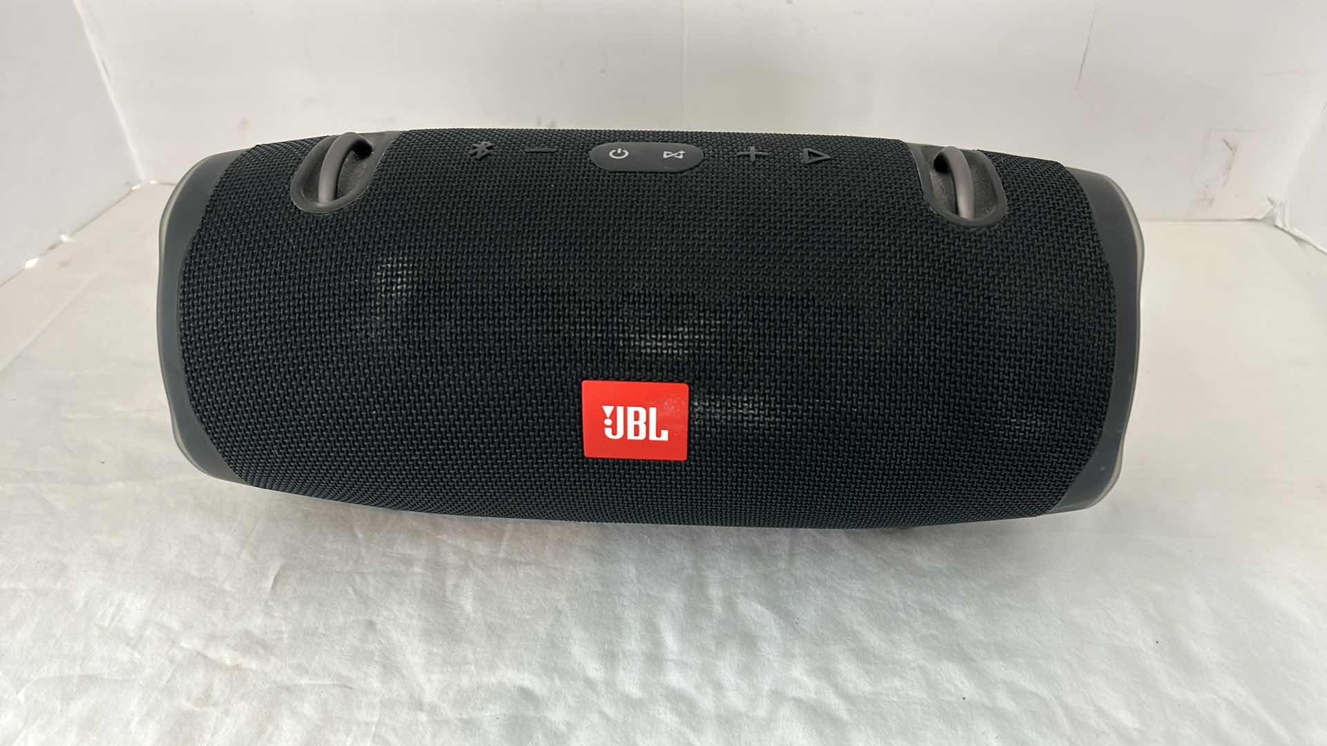 Photo 1 of JBL SPEAKER