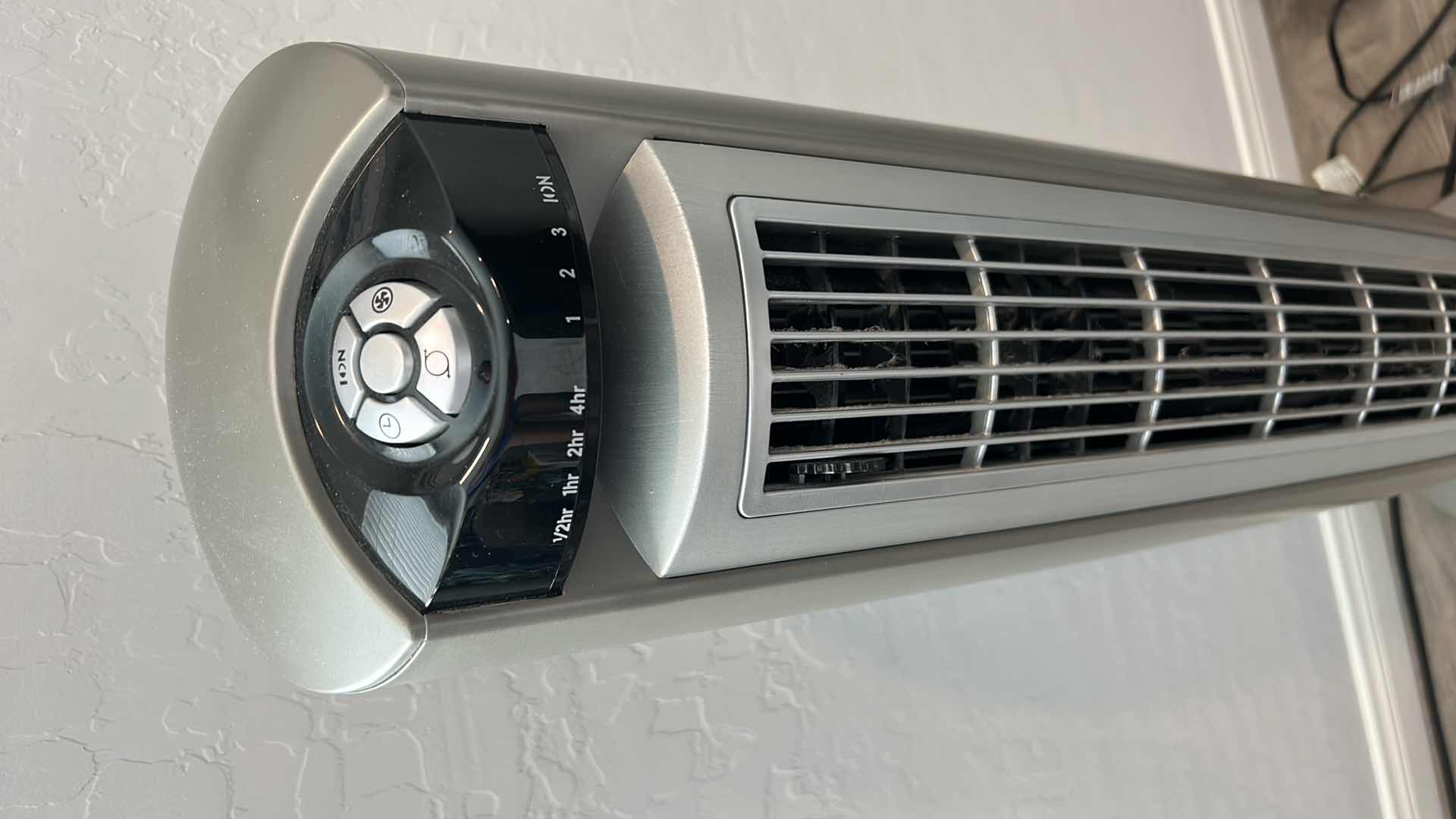 Photo 1 of OSCILLATING TOWER FAN (WORKS)