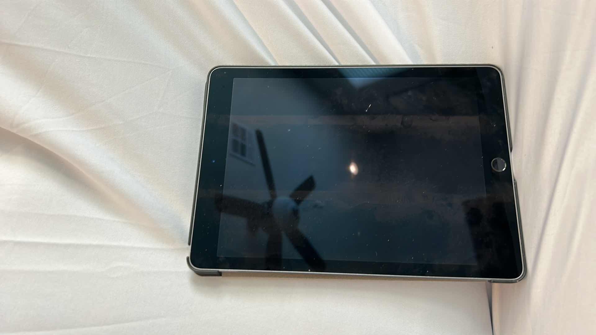 Photo 1 of 3 ELECTRONIC DEVICES ALL WORKING IPAD AND MORE