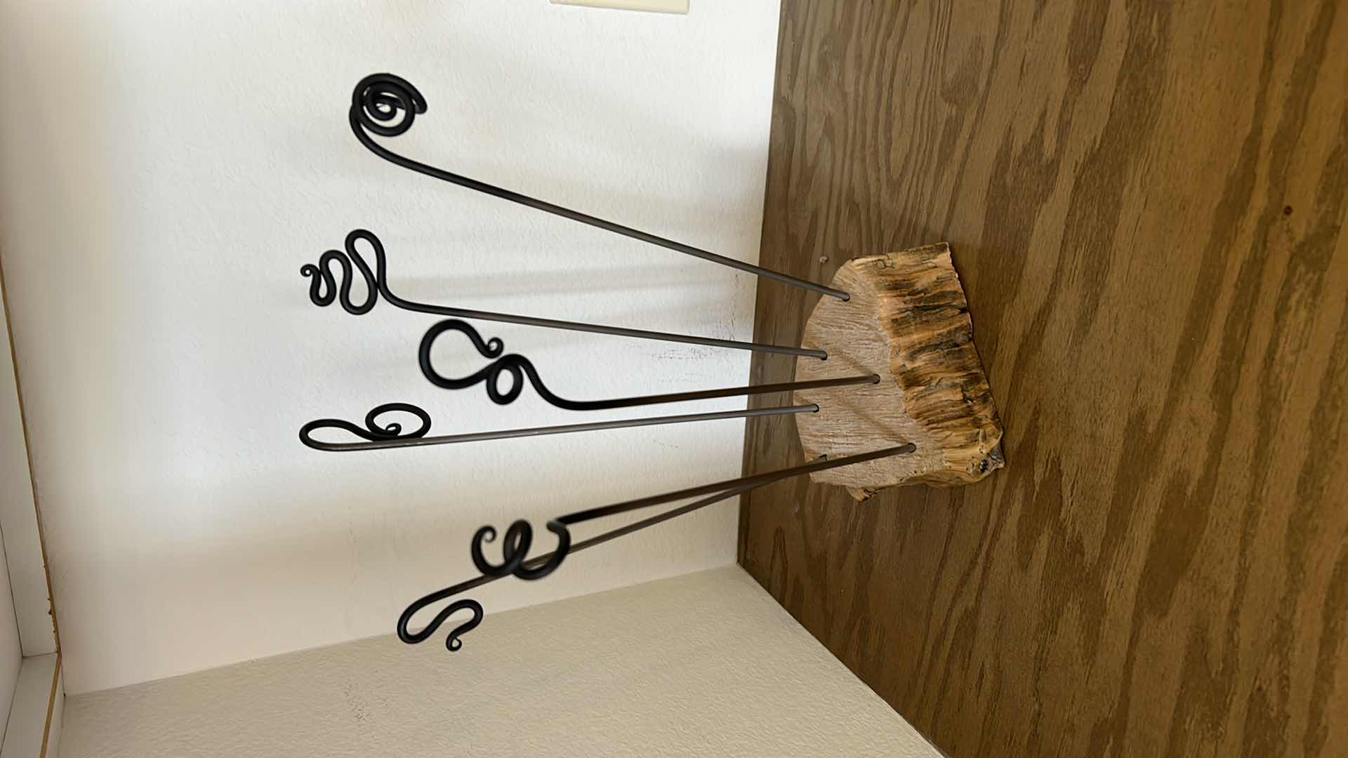 Photo 2 of 4 PC HOME DECOR - (TALLEST WOOD STAND WITH METAL RODS  H17”)