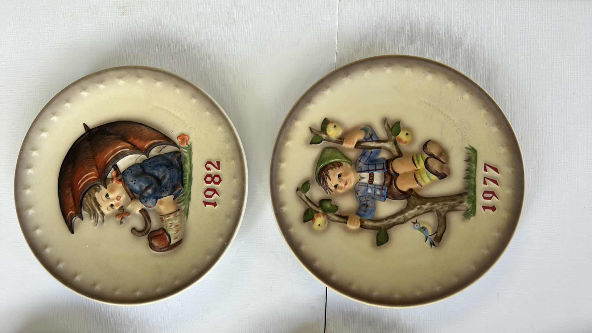 Photo 1 of 8 VINTAGE COLLECTIBLE HUMMEL PLATES 1975-1982
