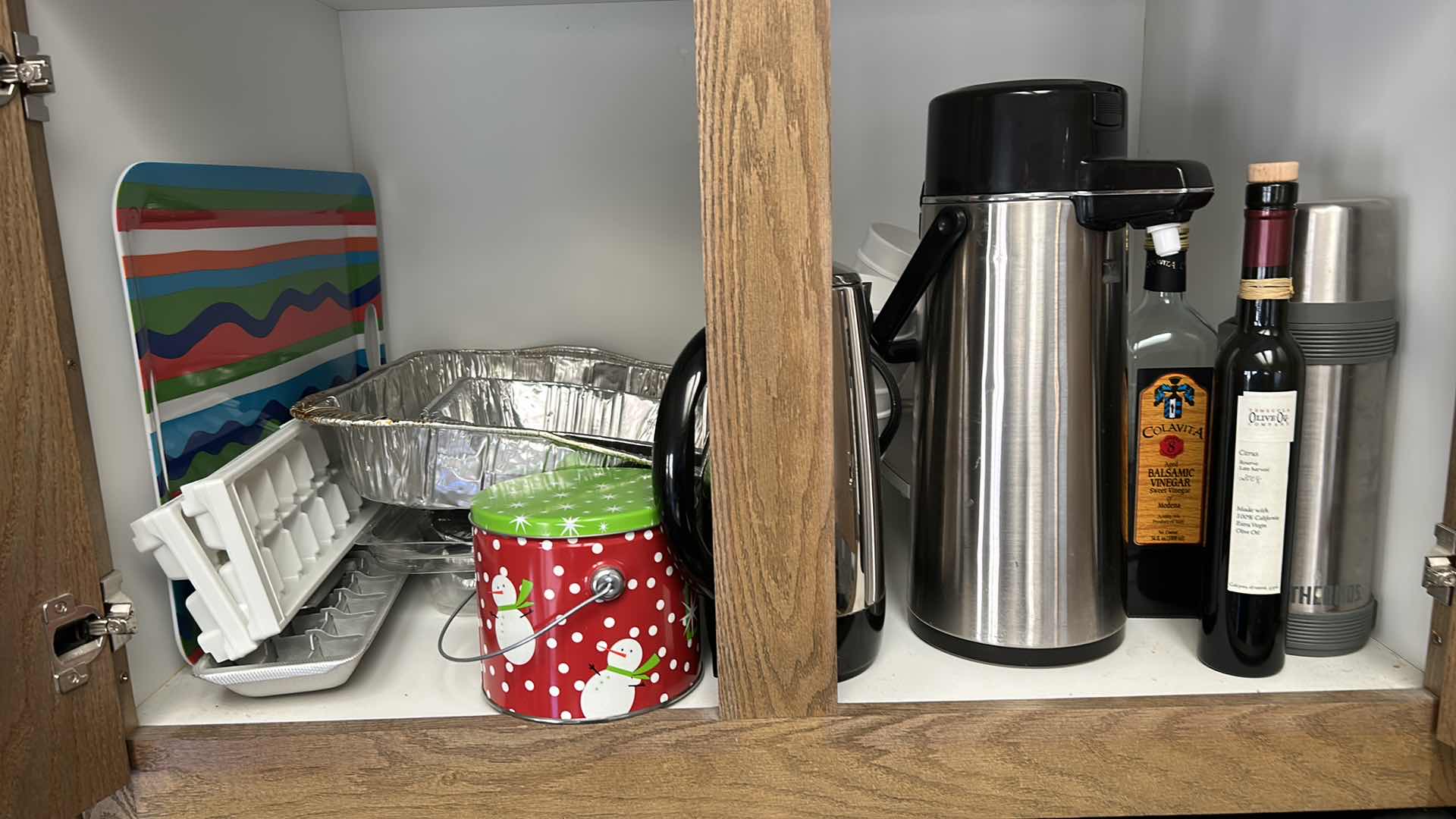 Photo 1 of CONTENTS OF CABINET