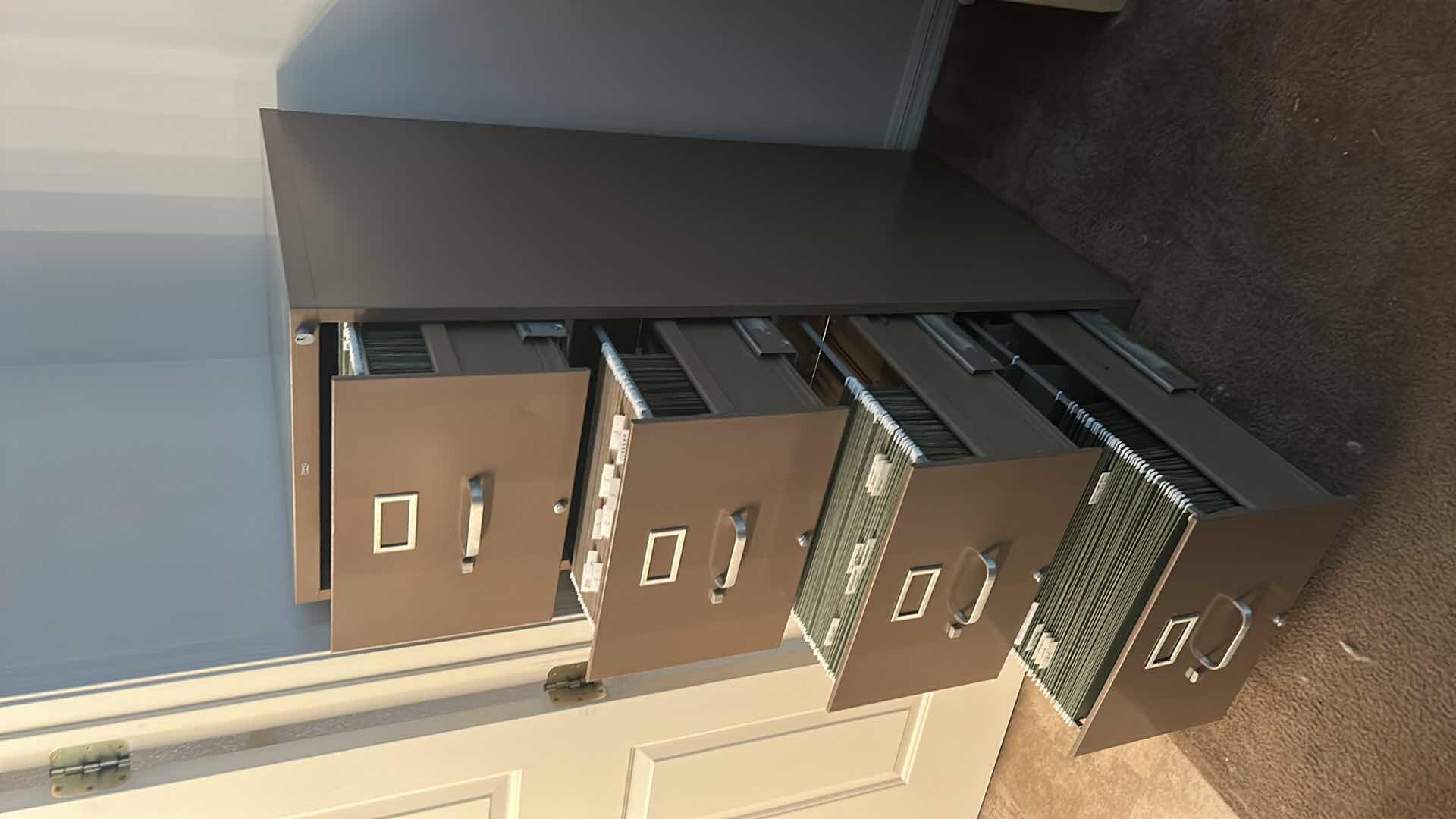 View 3 of 4 DRAWER METAL FILE CABINET W FILE FOLDERS 18 x 27 x 52 w KEY
