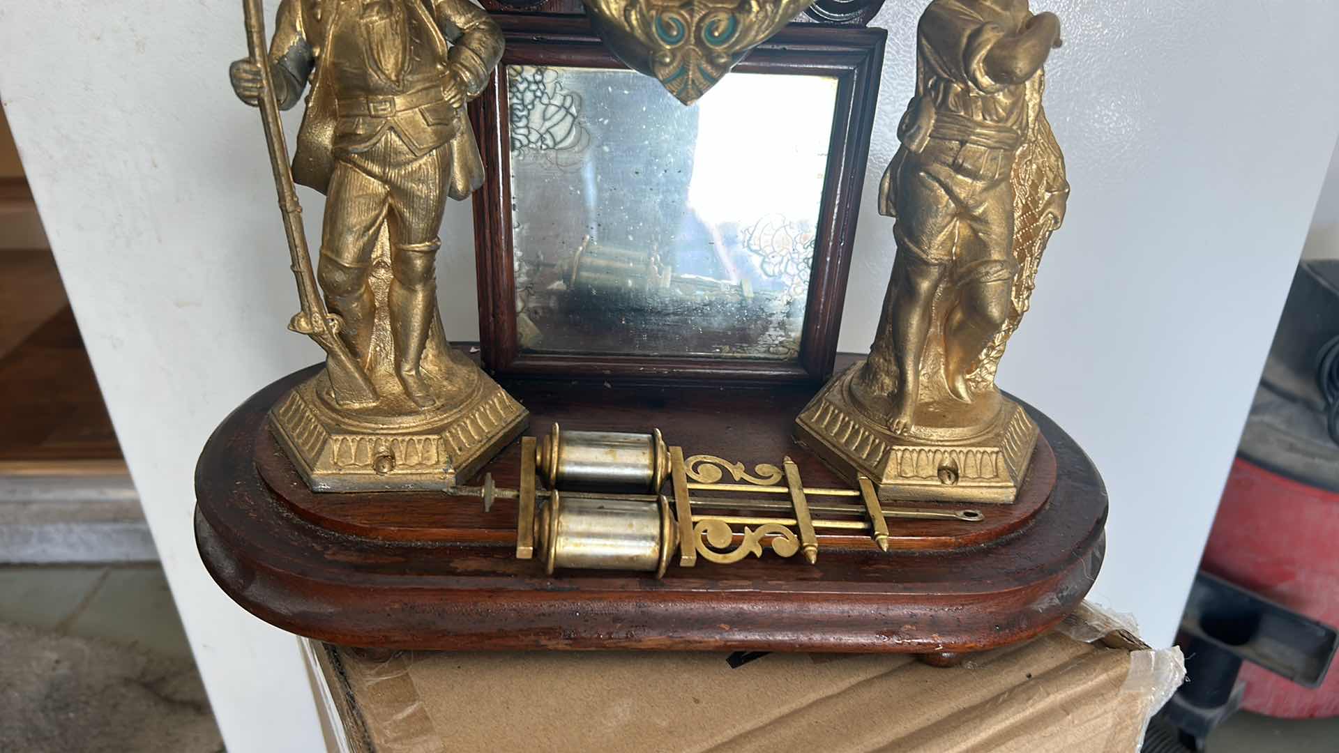 Photo 5 of OLD VINTAGE CLOCK, NEEDS RESTORATION H17”