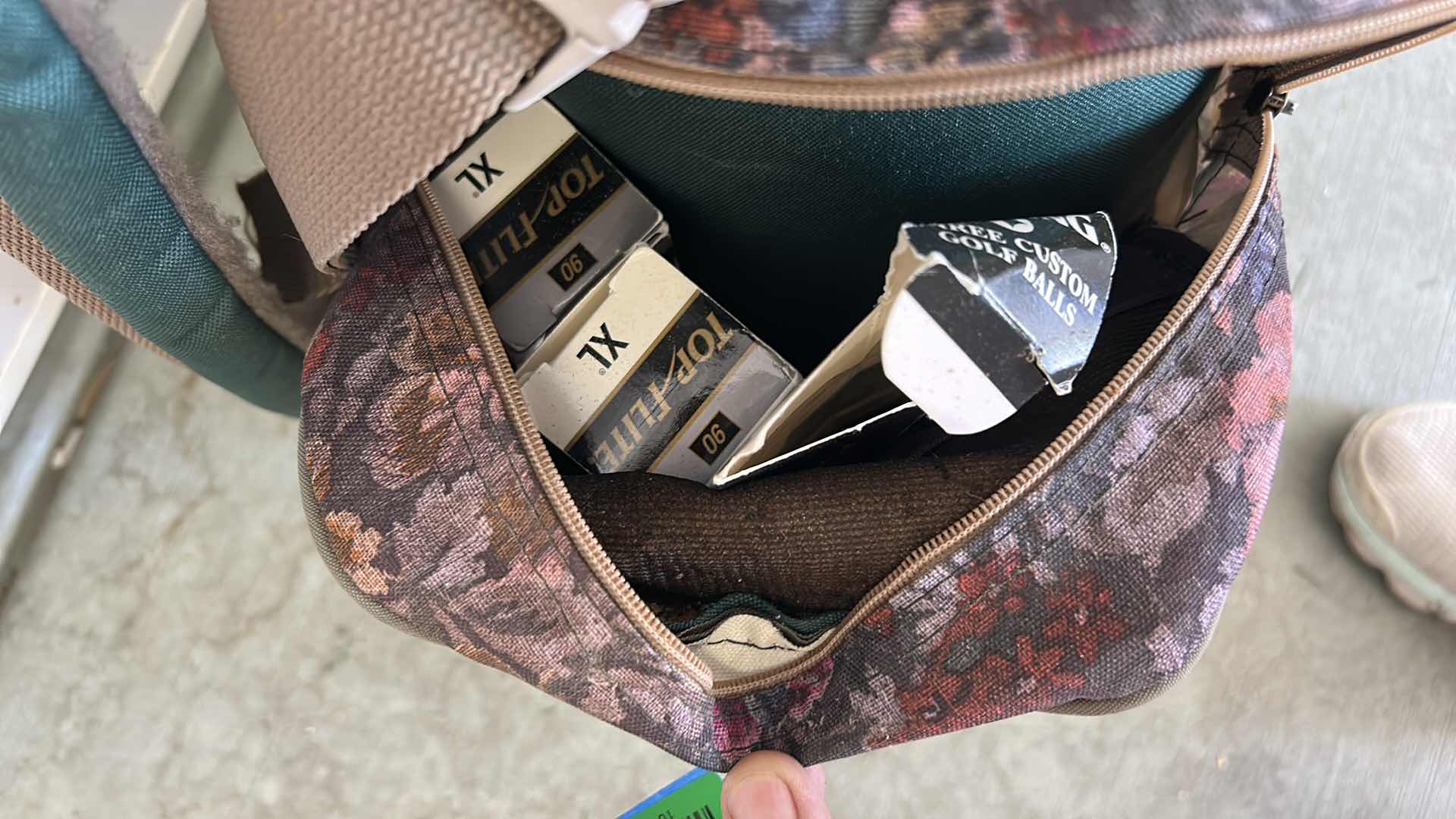 Photo 3 of GOLF BAG W CLUBS, BALLS AND ACCESSORIES