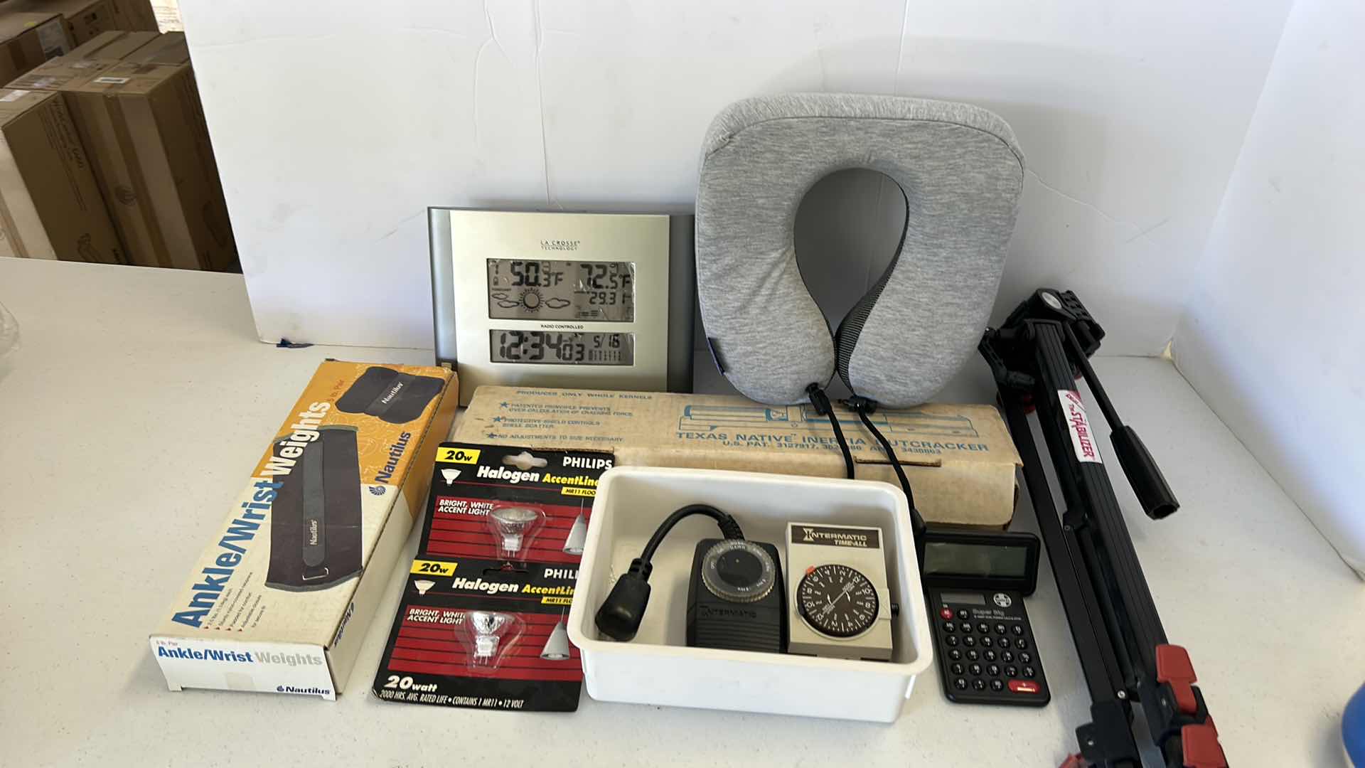 Photo 1 of MISC HOUSEHOLD ITEMS